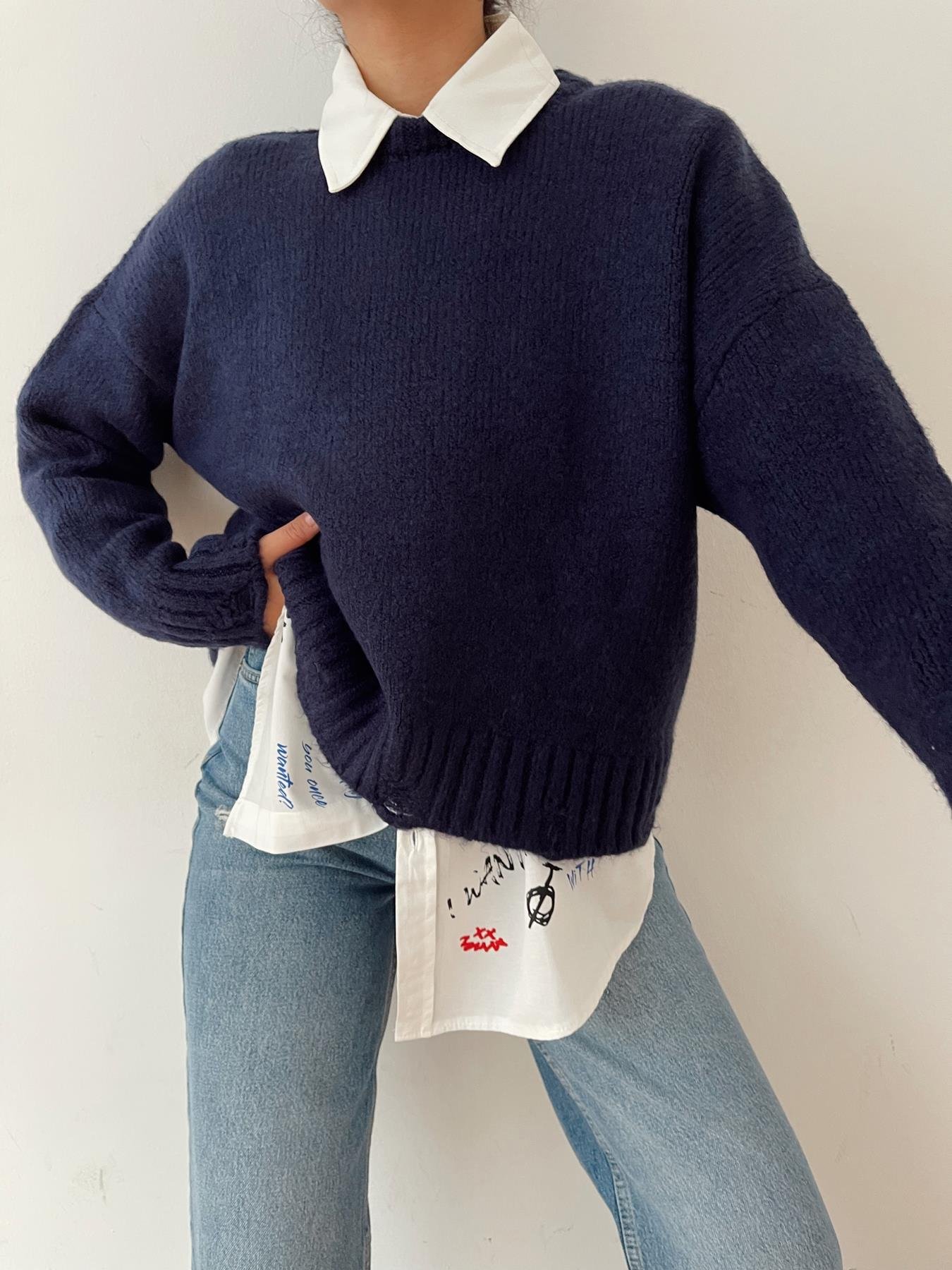 Yırtık Detaylı Triko Kazak LACİVERT