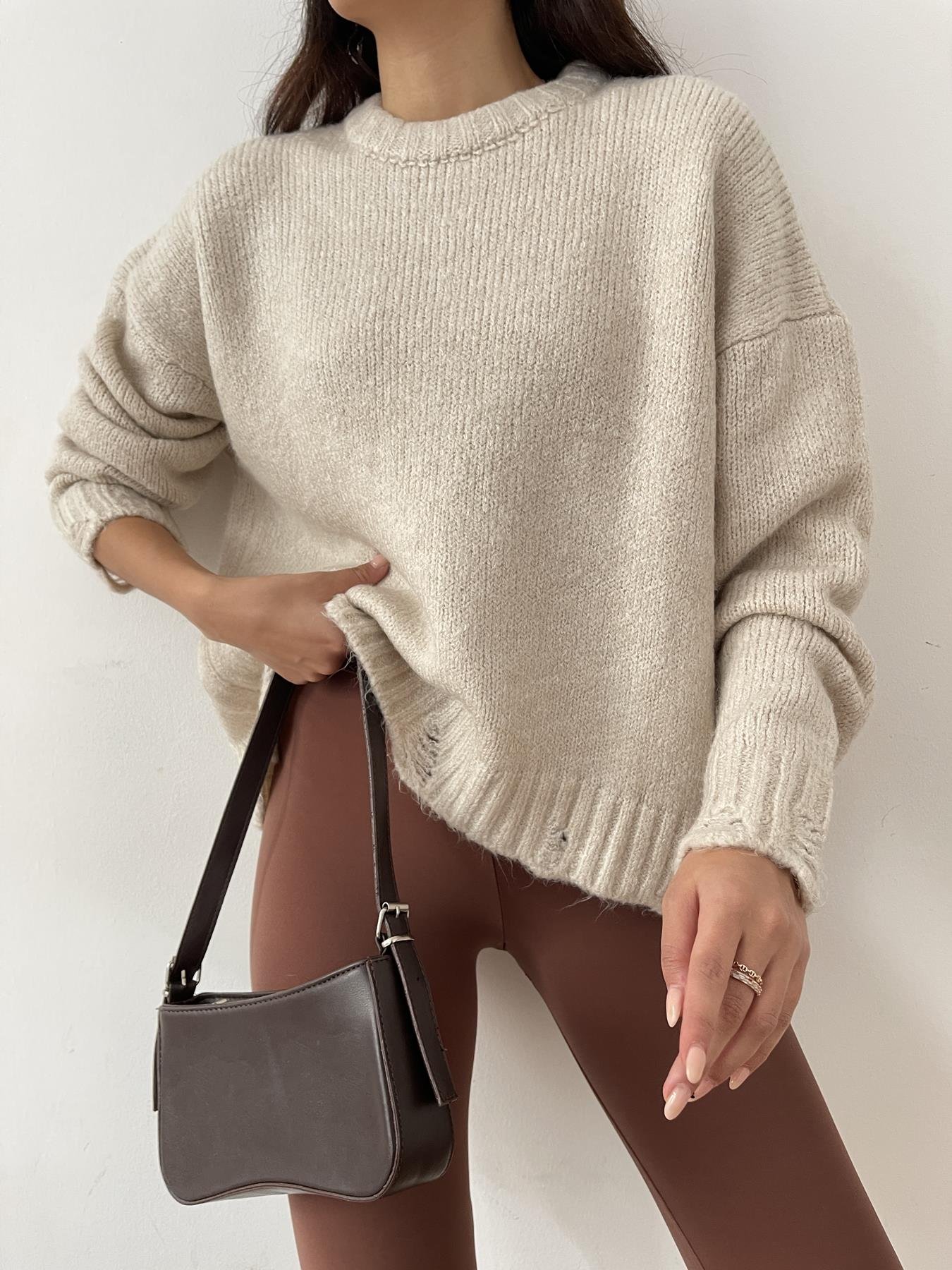 Yırtık Detaylı Triko Kazak TAŞ