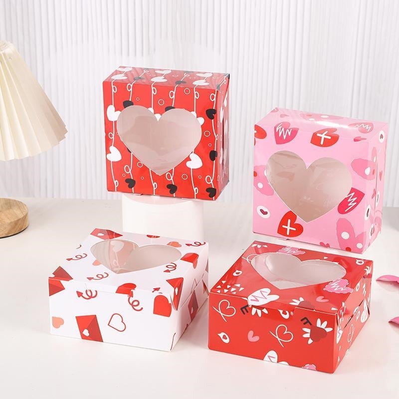 12 Adet 15x15x7,5cm Karton Kutu Kalp Desenli Karışık Model