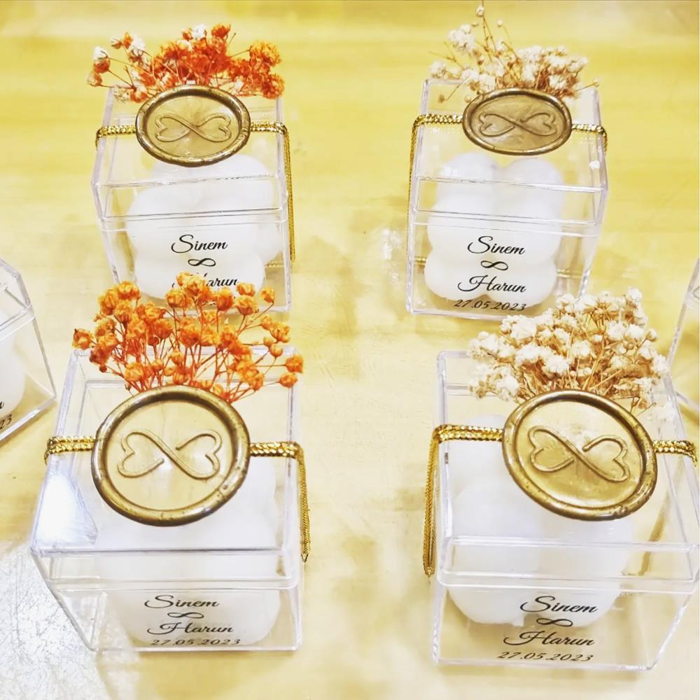 25 Adet 5x5cm Mühürlü Kutu içinde Mum İsme Özel Söz Nişan Hediyesi