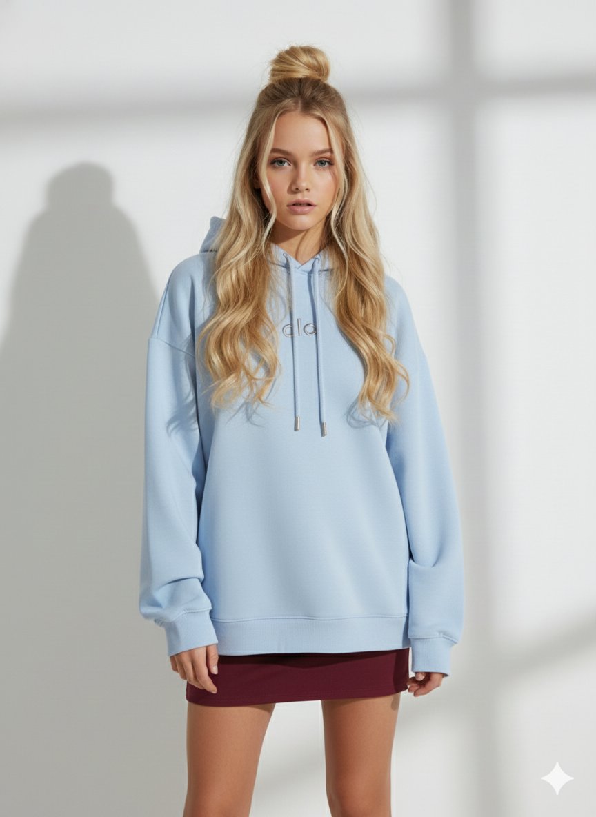 Kadın Üç İplik Baskılı Kapüşonlu İçi Pamuklu Yumuşak Dokulu Regular Kesim Sweatshirt