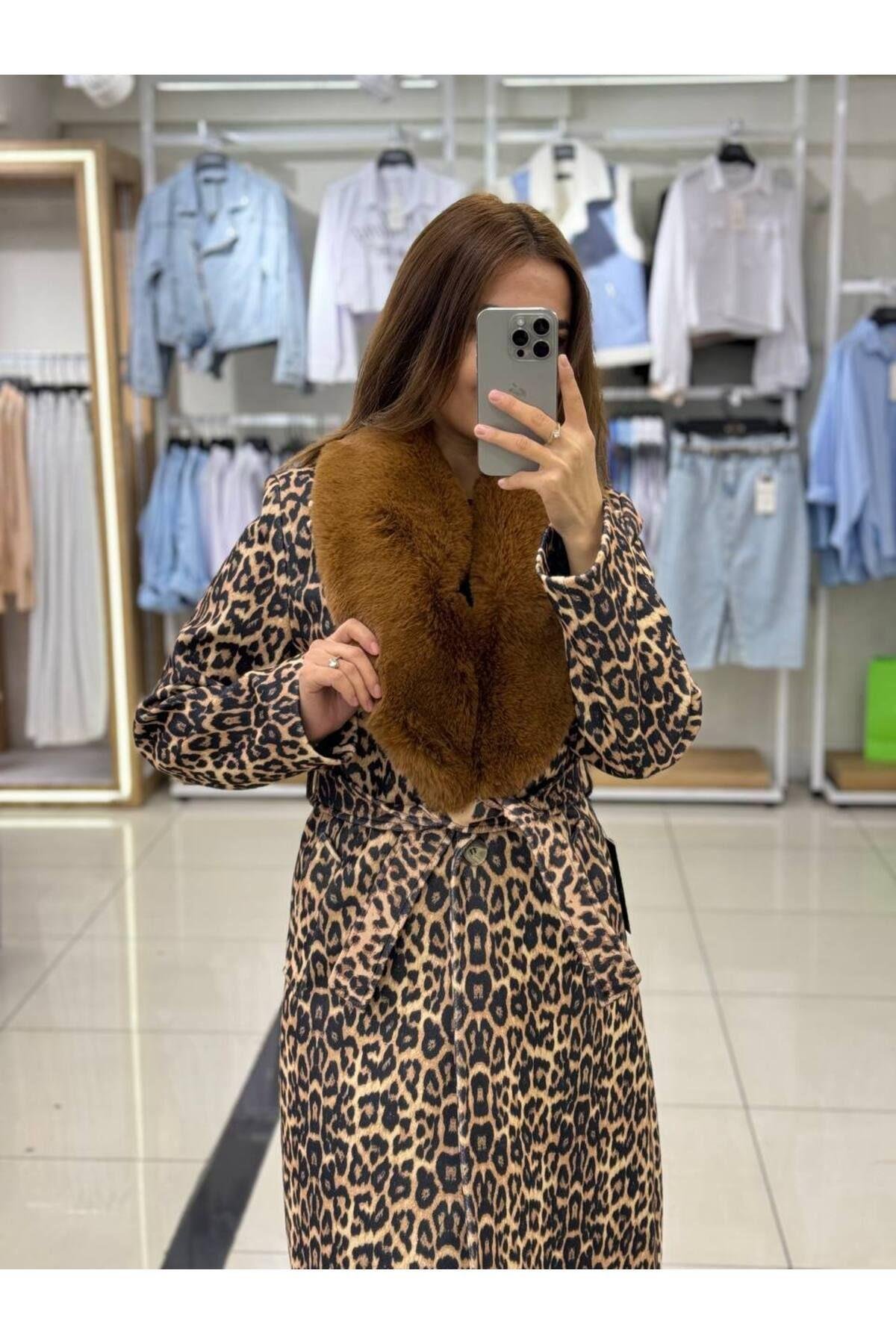 KUŞAKLI LEOPAR DESENLİ KÜRKLÜ KAŞE KABAN