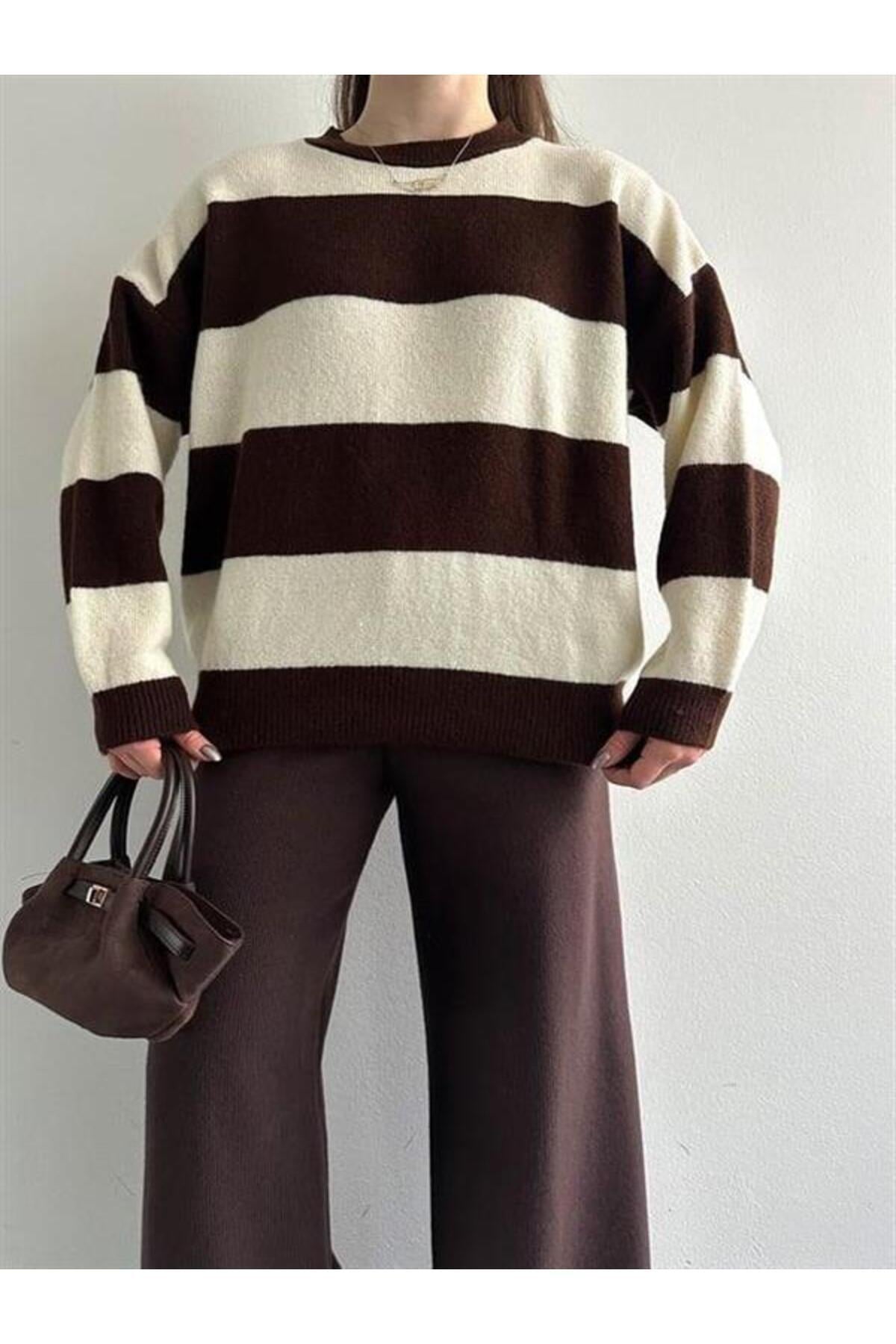 OVERSIZE GENİŞ ÇİZGİLİ TRİKO KAZAK