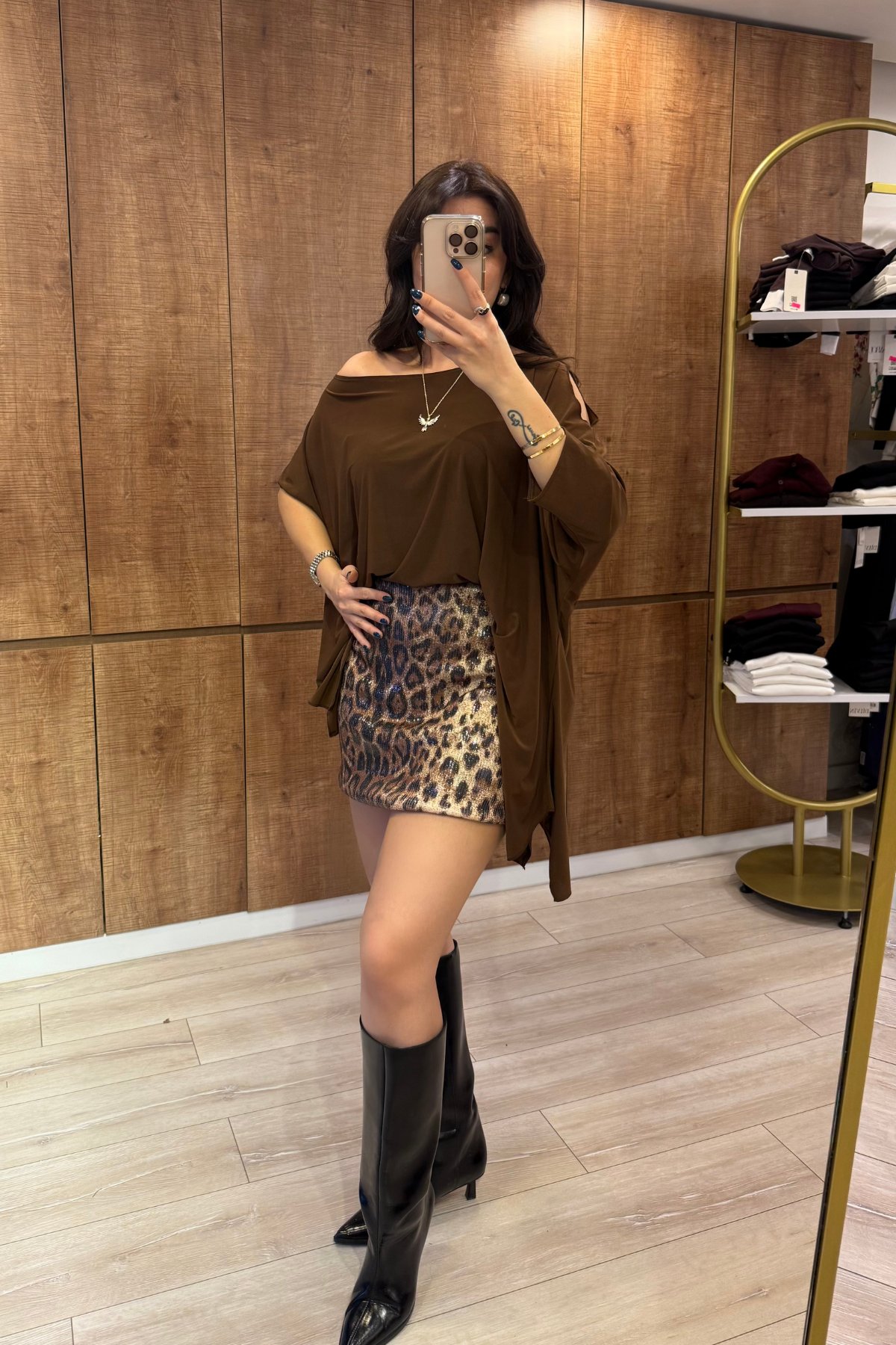 İçi şortlu pul payet leopar mini etek