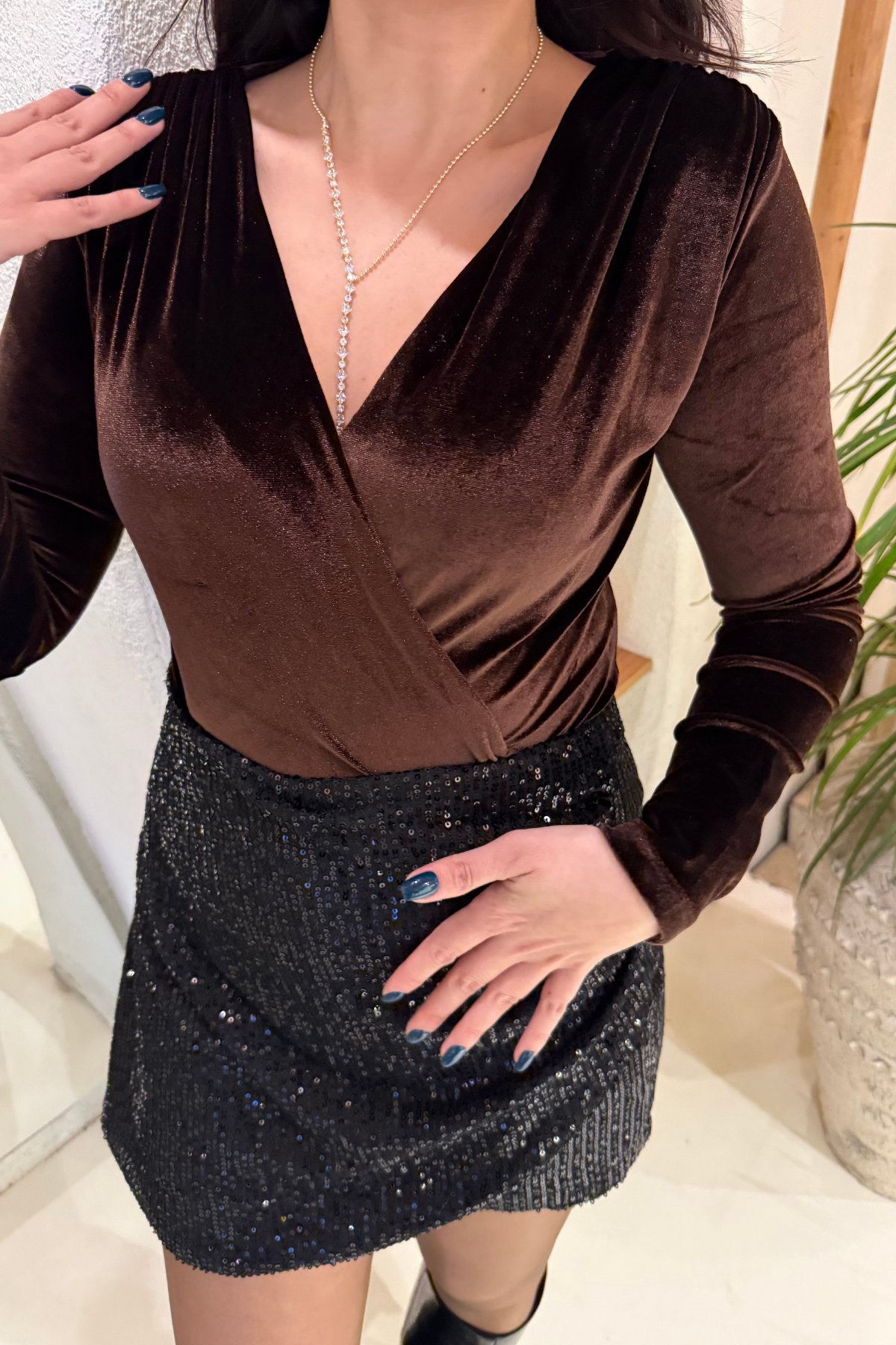 Kruvaze kadife bodysuit