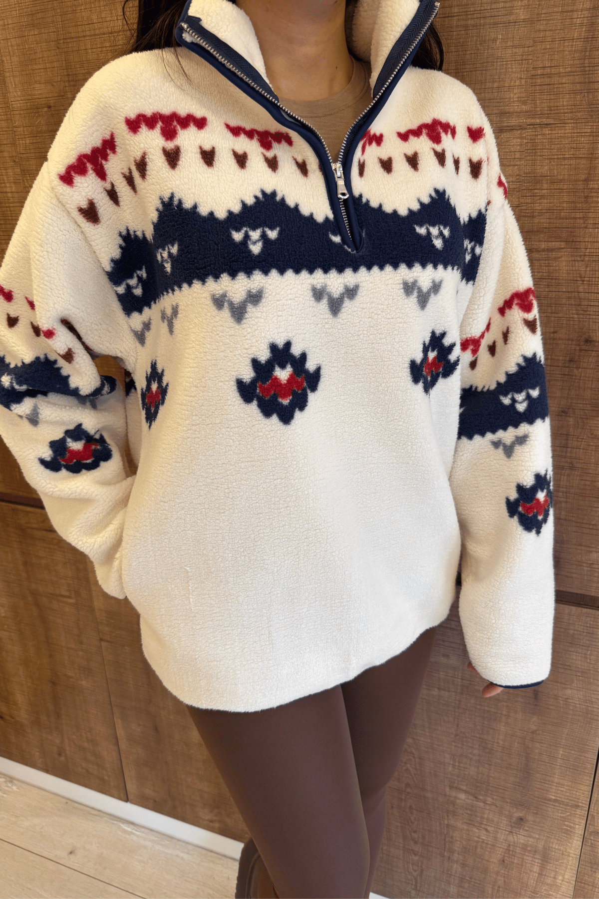 Marka model polar sweatshirt