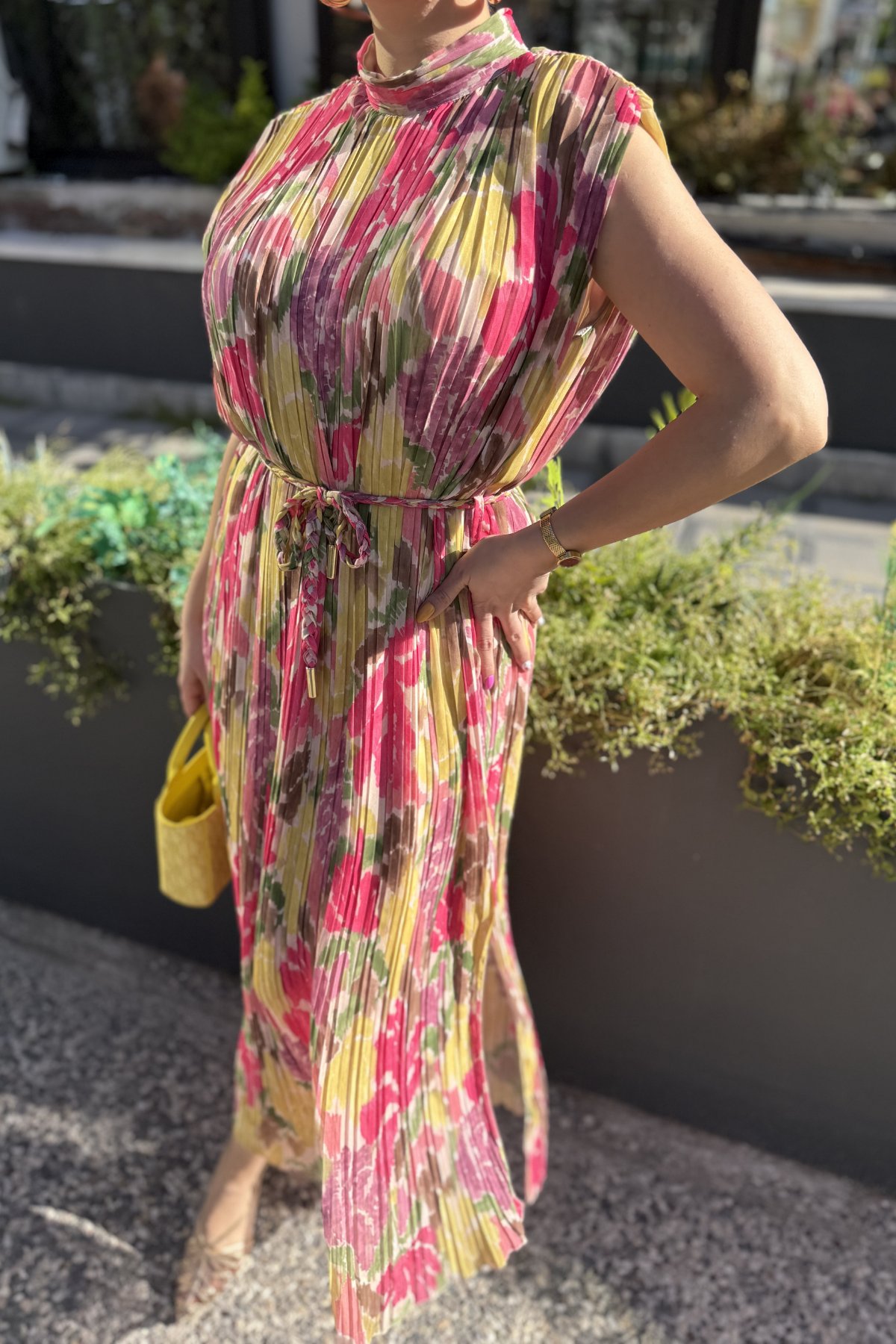 Piliseli Floral Desen Şifon Elbise