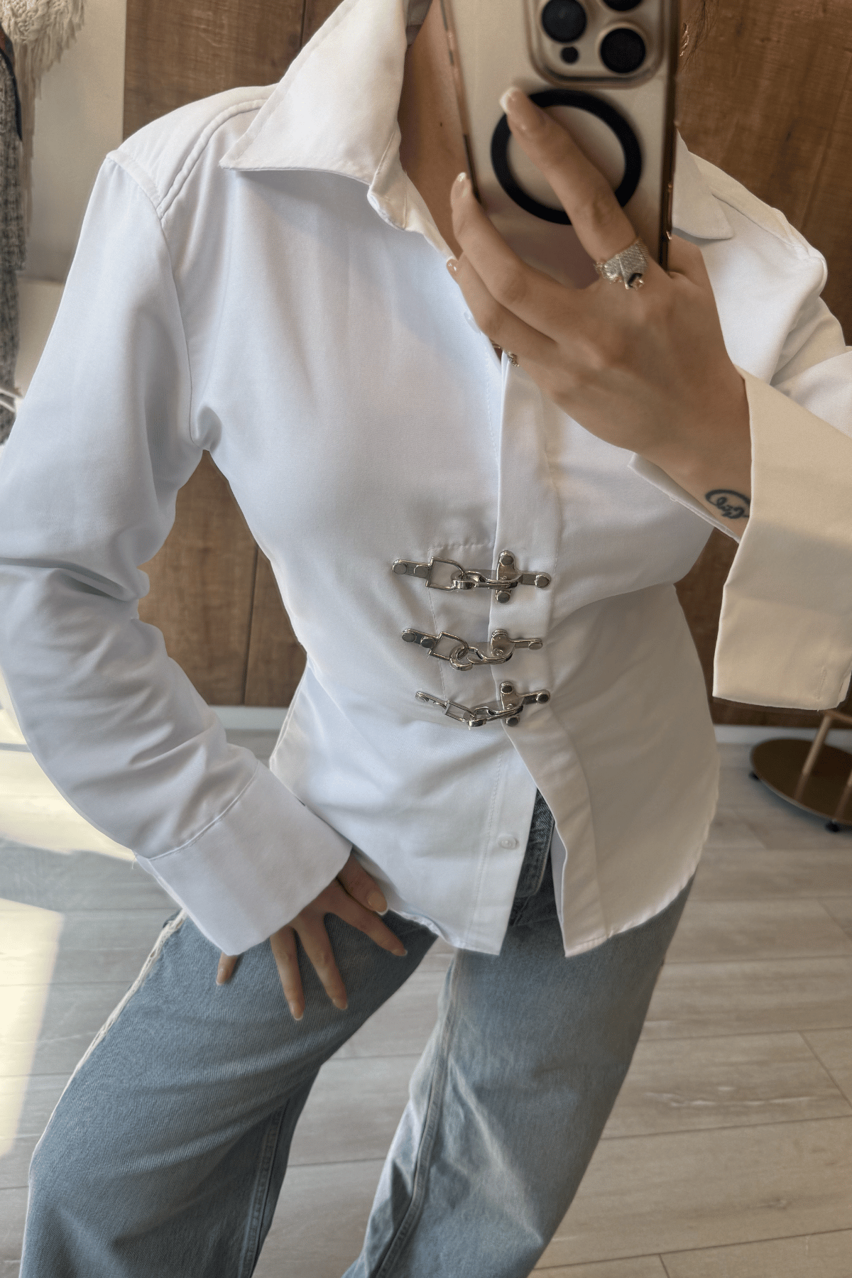 Tasarım Kanca Detaylı Premium Gömlek