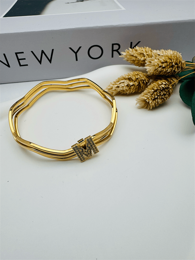 Charmlı Ajda Bilezik M Harfi  (Gold) 6,7mm 22085