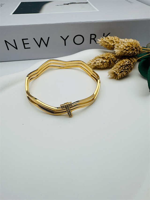 Charmlı Ajda Bilezik T Harfi  (Gold) 6,7mm 22063