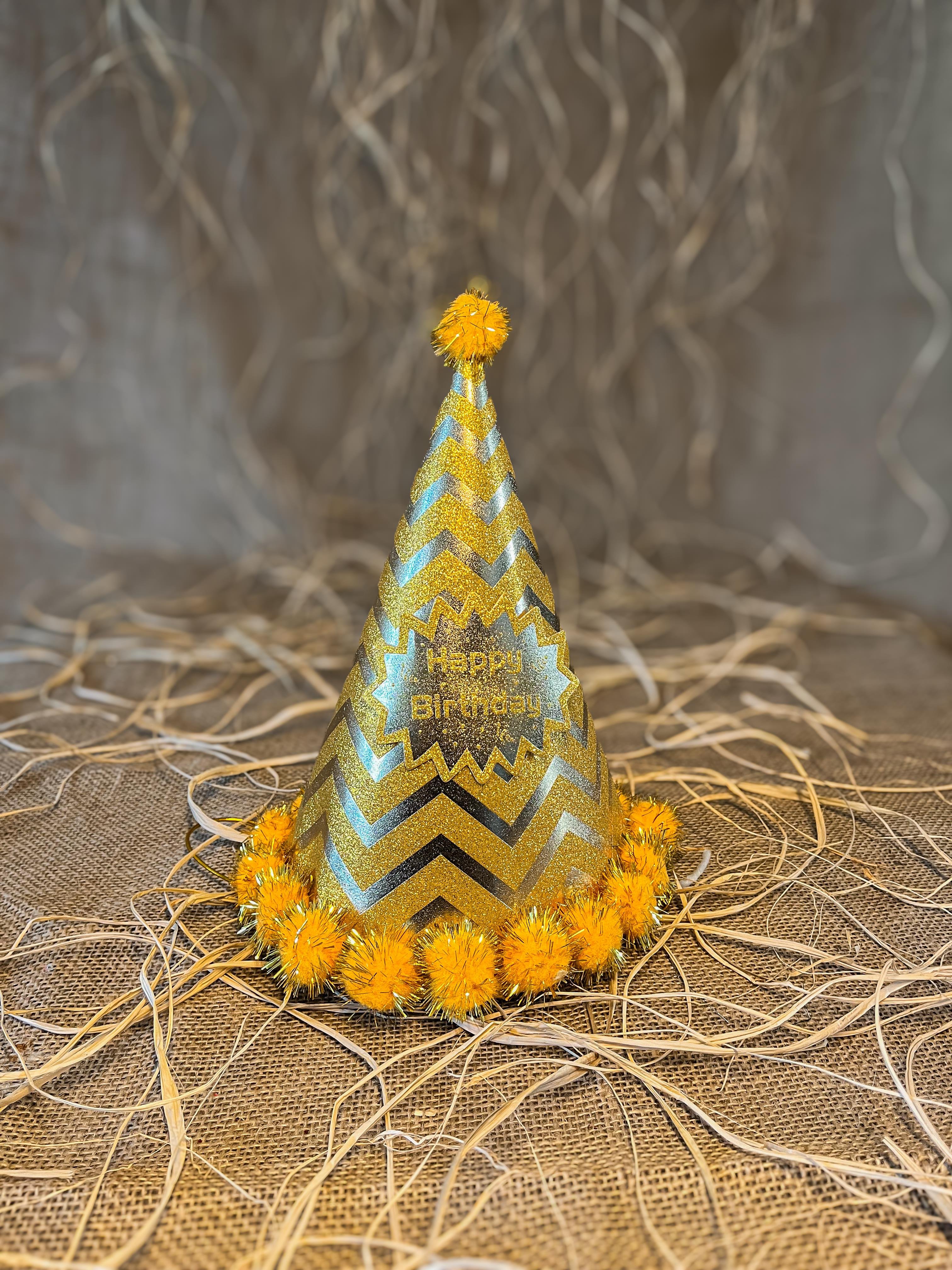 Parti AksesuarlarıSarı Zigzaglı Karton Şapka Happy Birthday 