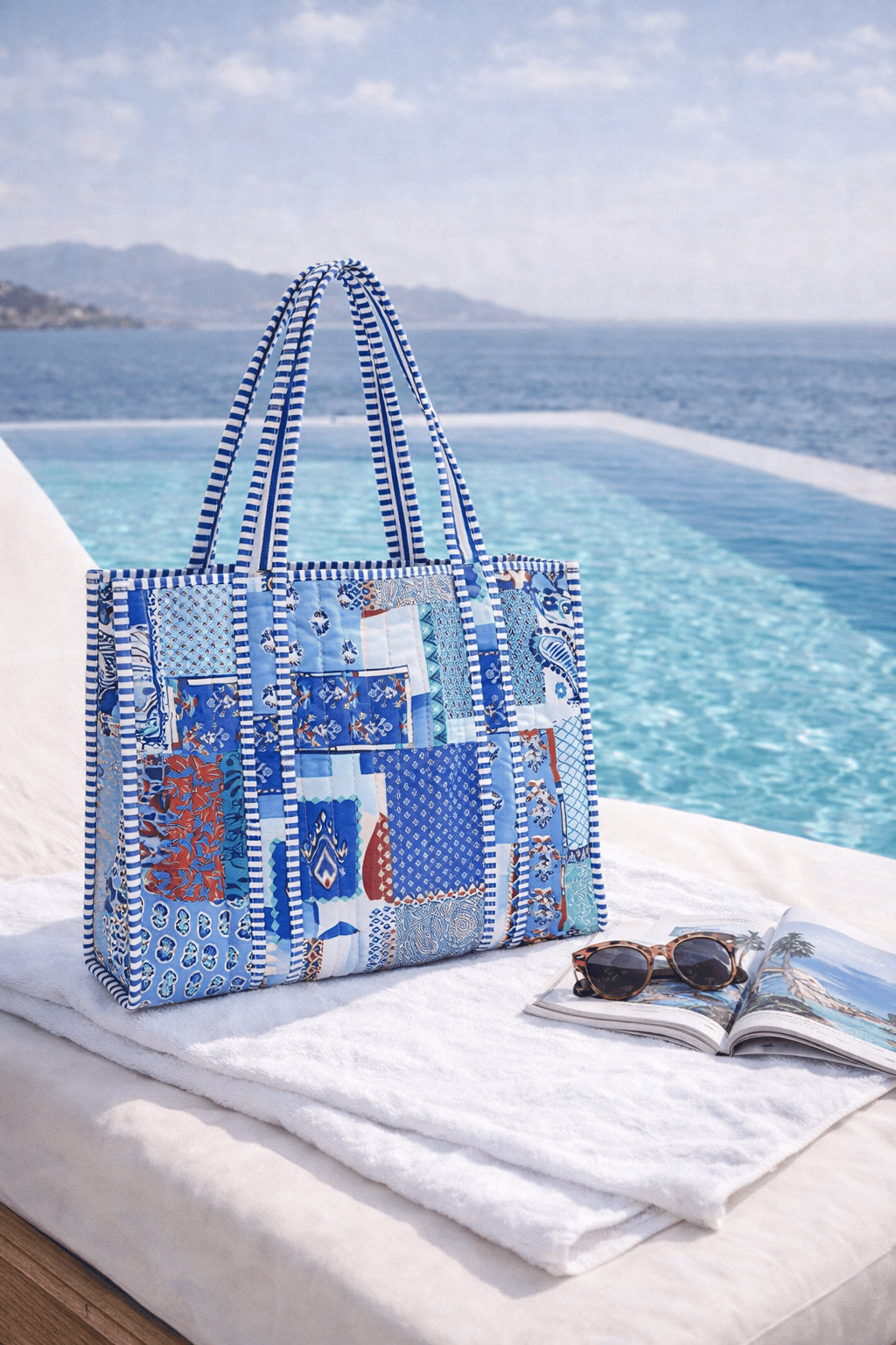 Patch Baskılı Kapitoneli Plaj Çantası, İçi Çizgili Baskılı ve Cepli Shopper Çanta, Plaj Çantası