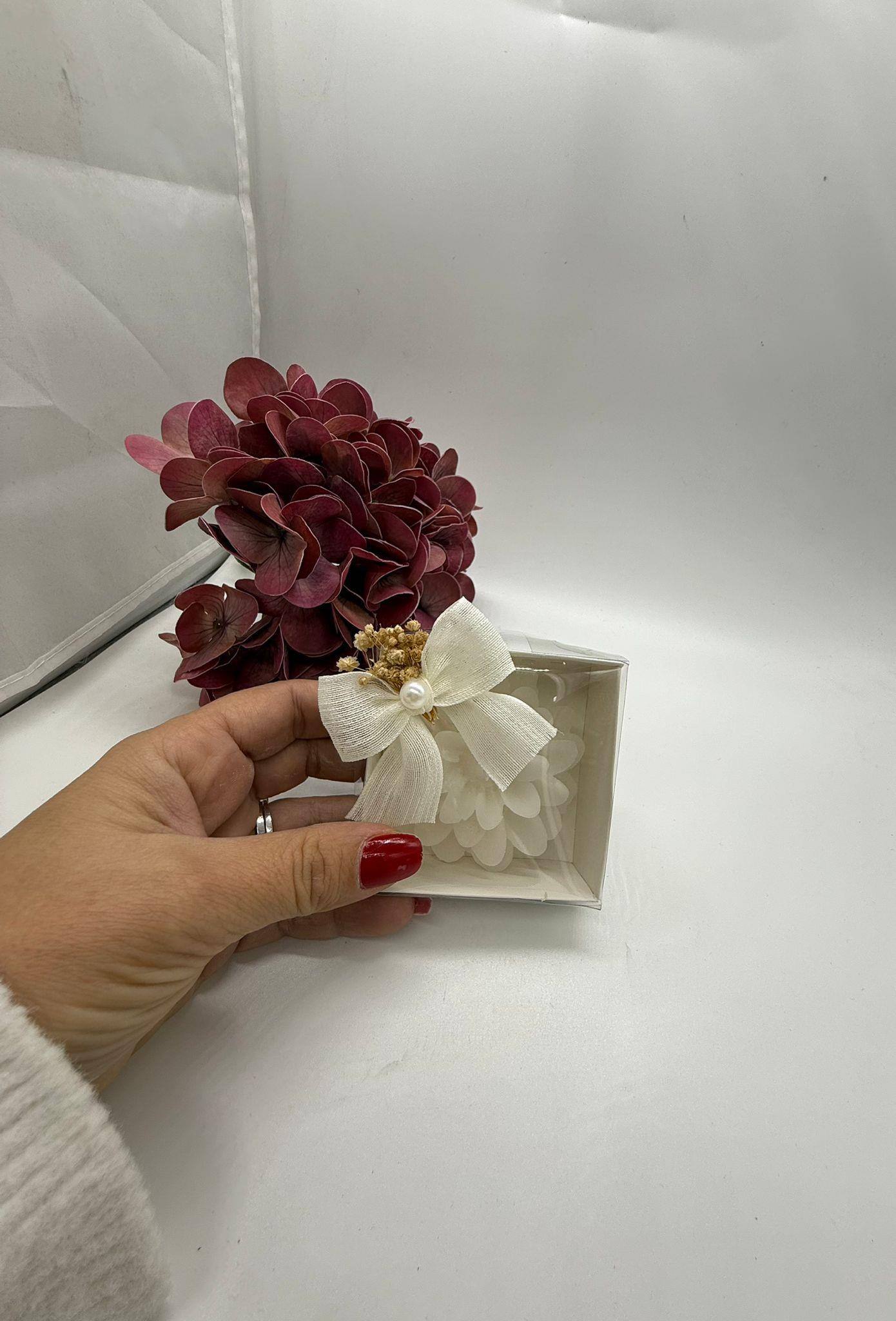 Süslemeli Lotus Mum ( 50 adet)