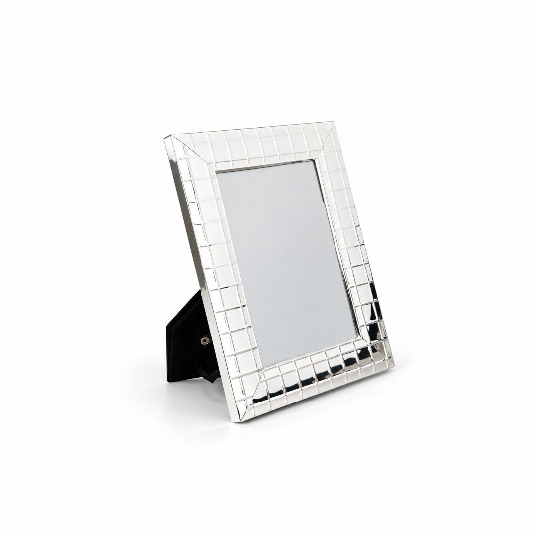 Dekoratif Objeler & SunumluklarMetal Fotoğraf Çerçevesi 10x15 cm - Gümüş