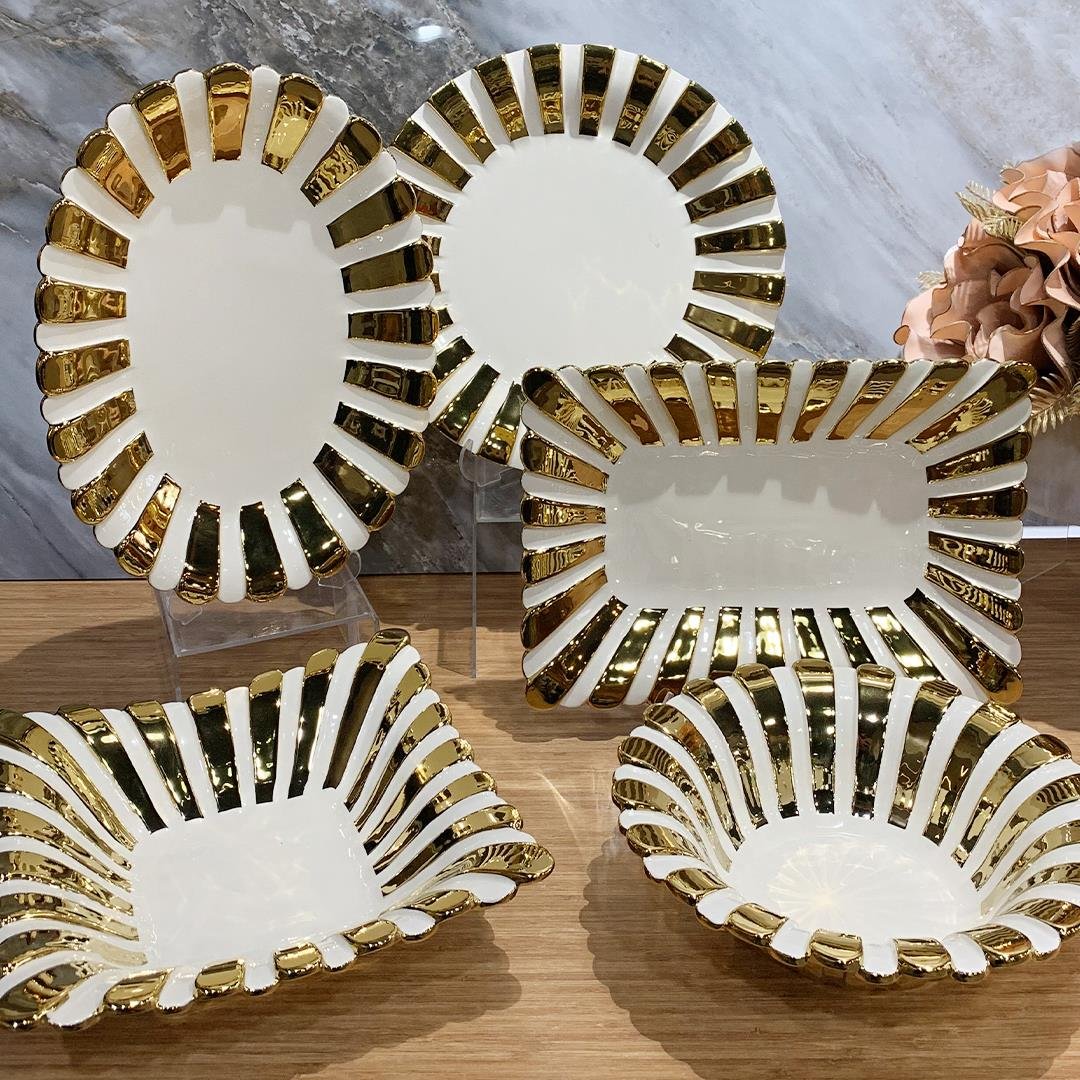 Serving Sets for DinnerStrivia 5 Piece Tableware Presentation Set - Gold