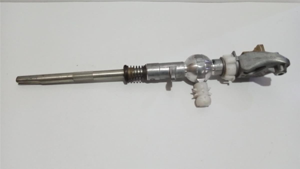 1KO711437B VİTES KOLU
