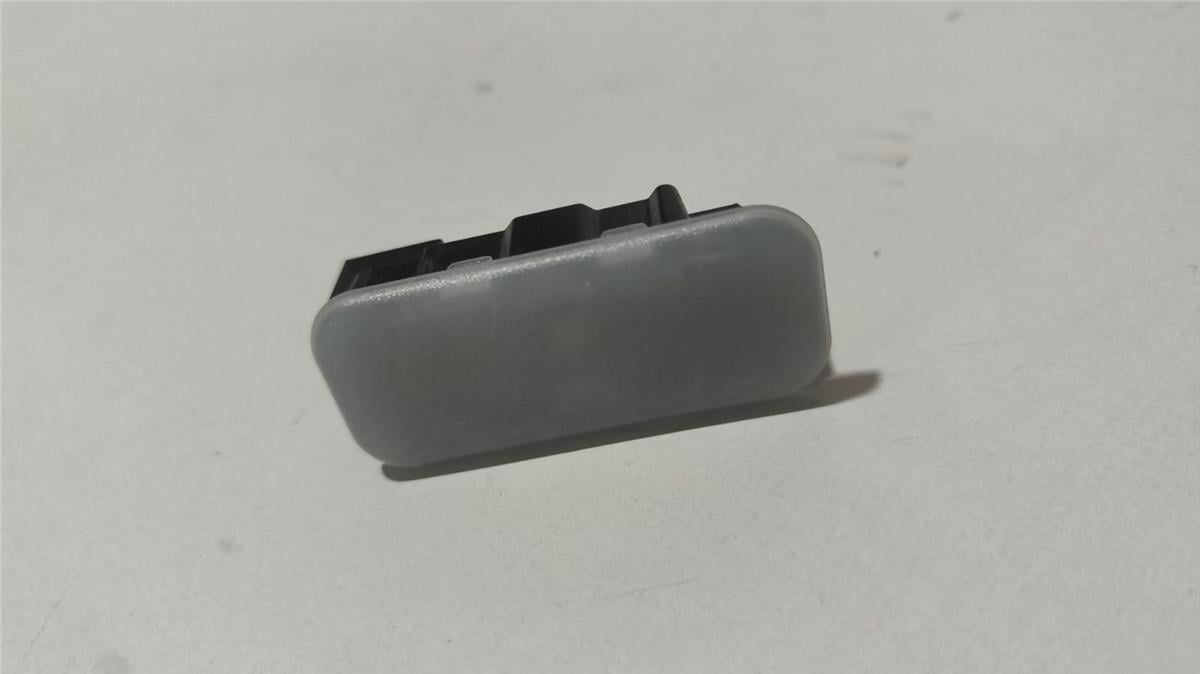 8W0947415C KAPI KOLTUK PEDAL AYDINLATMA LAMBASI LED