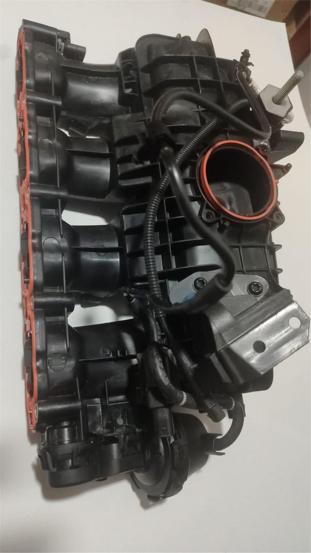 OEM MONİFOLD MONİFOLD 06L133201
