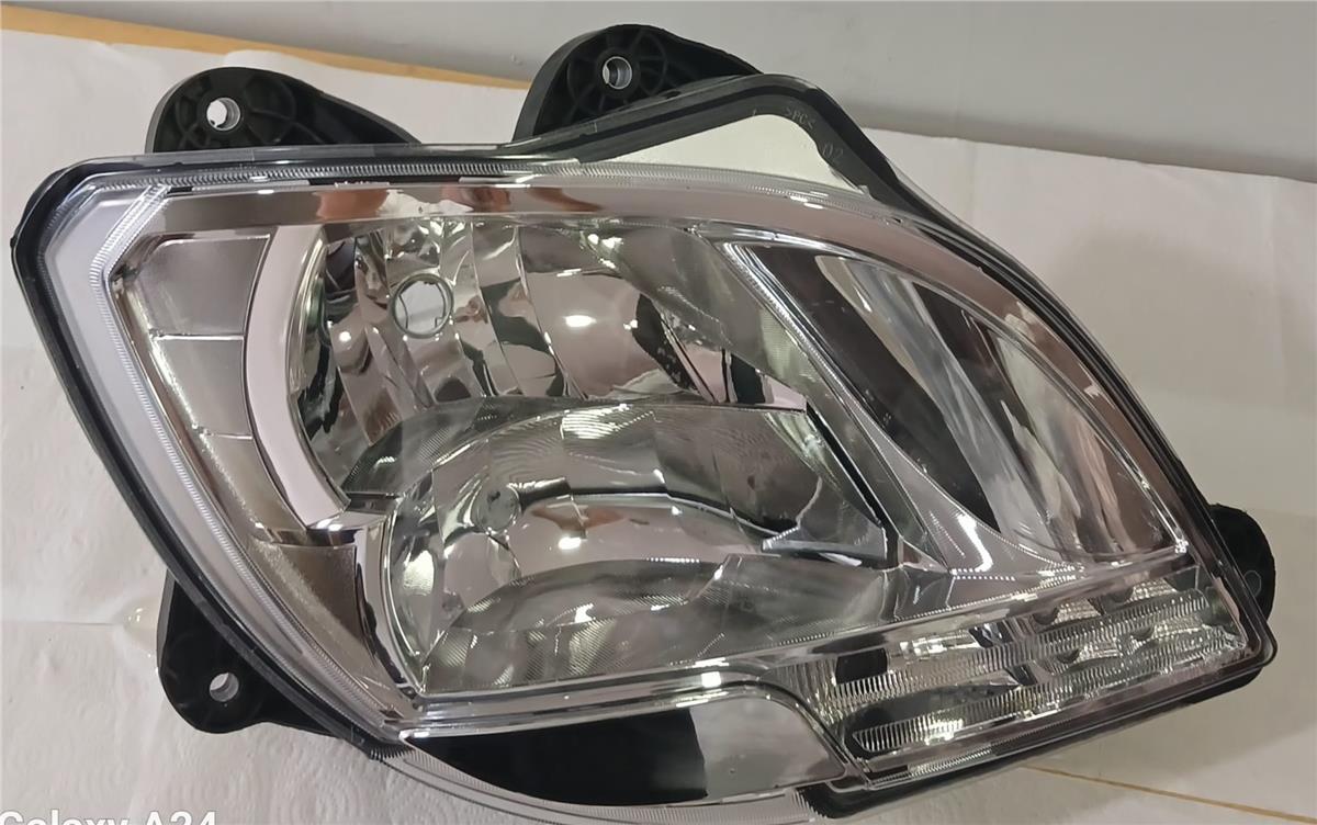SAĞ FAR FULL LED XENON FAR DAF XF 106 CEKİCİ DAF XF 106 CEKİCİ