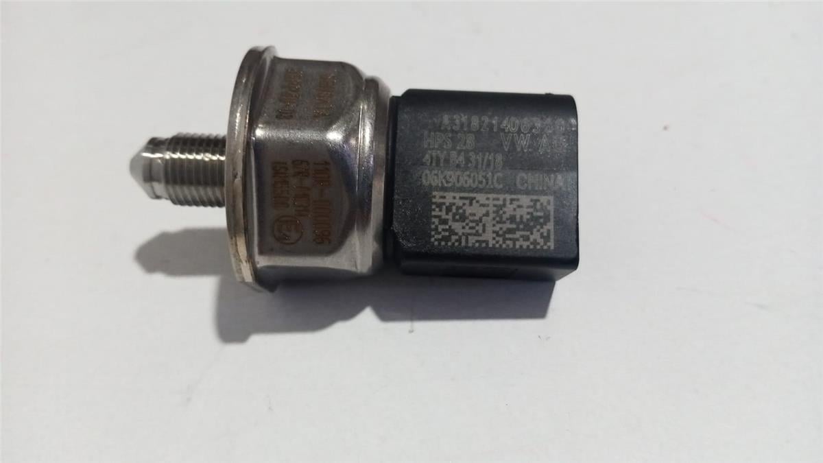 WV AUDI SKODA SEAT OEM YAKIT BASINÇ SENSÖRÜ 06K 906 051 C