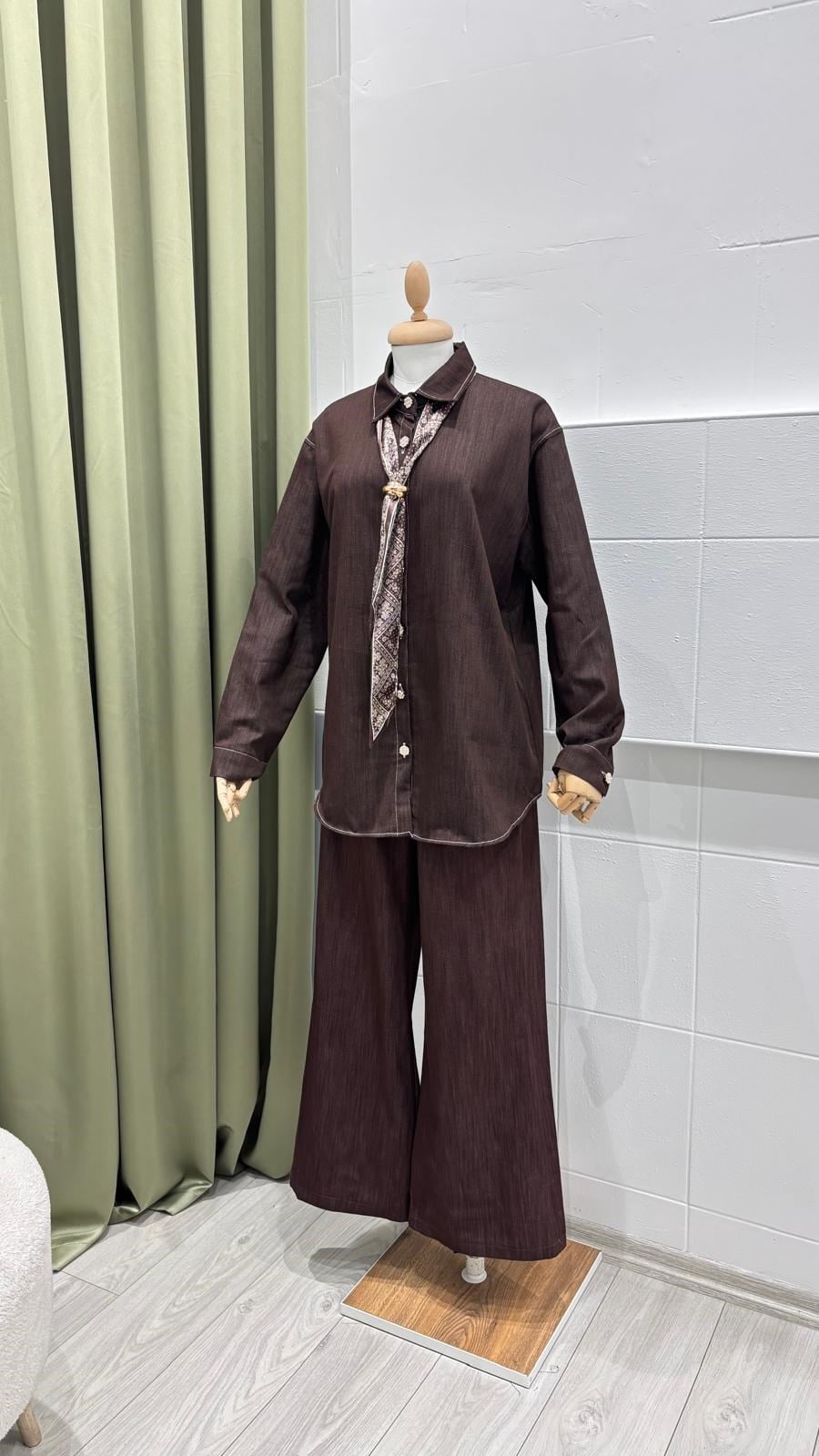 HATUN ATİLLA 8985 TAŞ DÜĞMELİ TAKIM