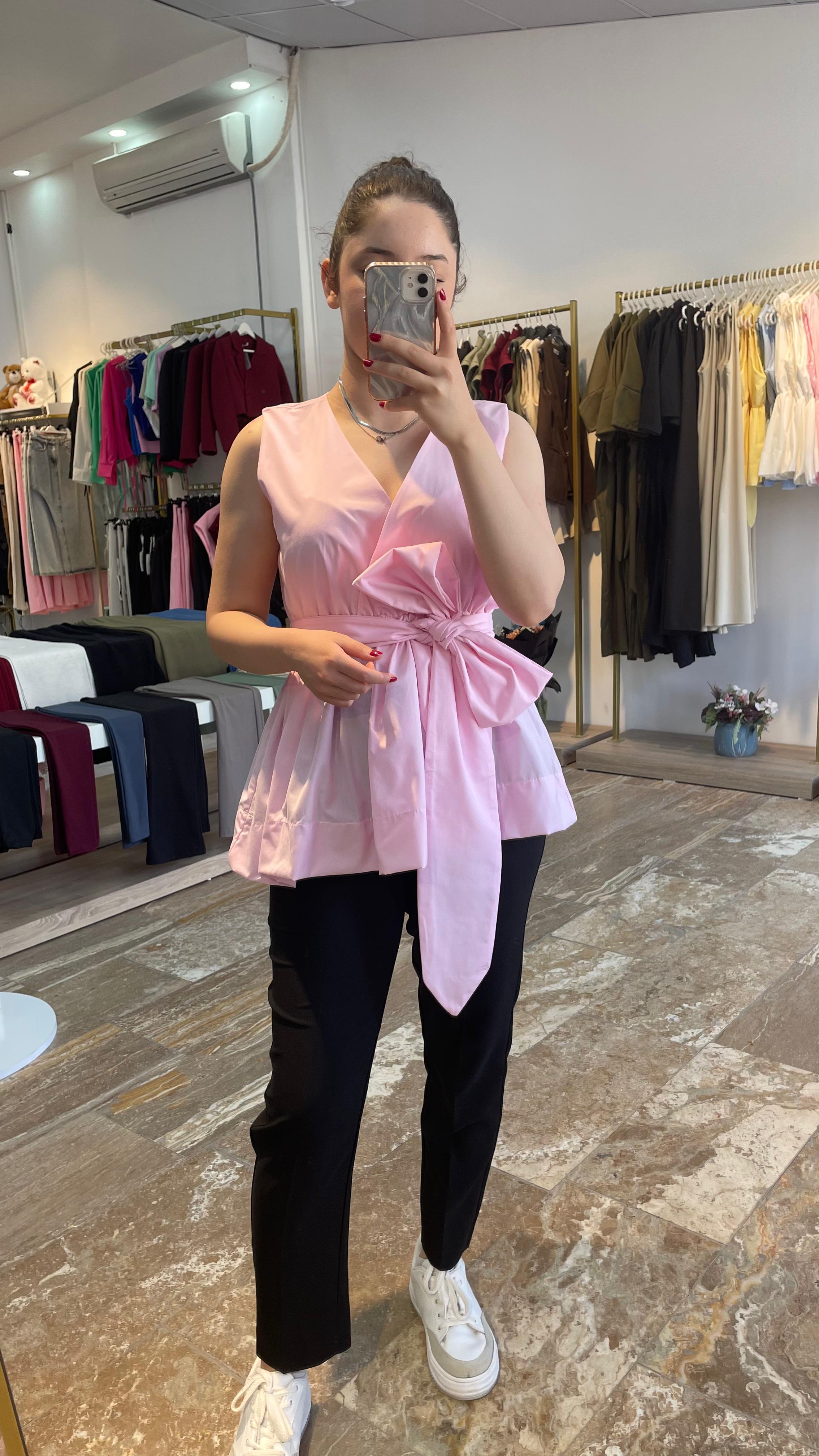 Belden Kuşaklı Bağlamalı Gömlek Pembe