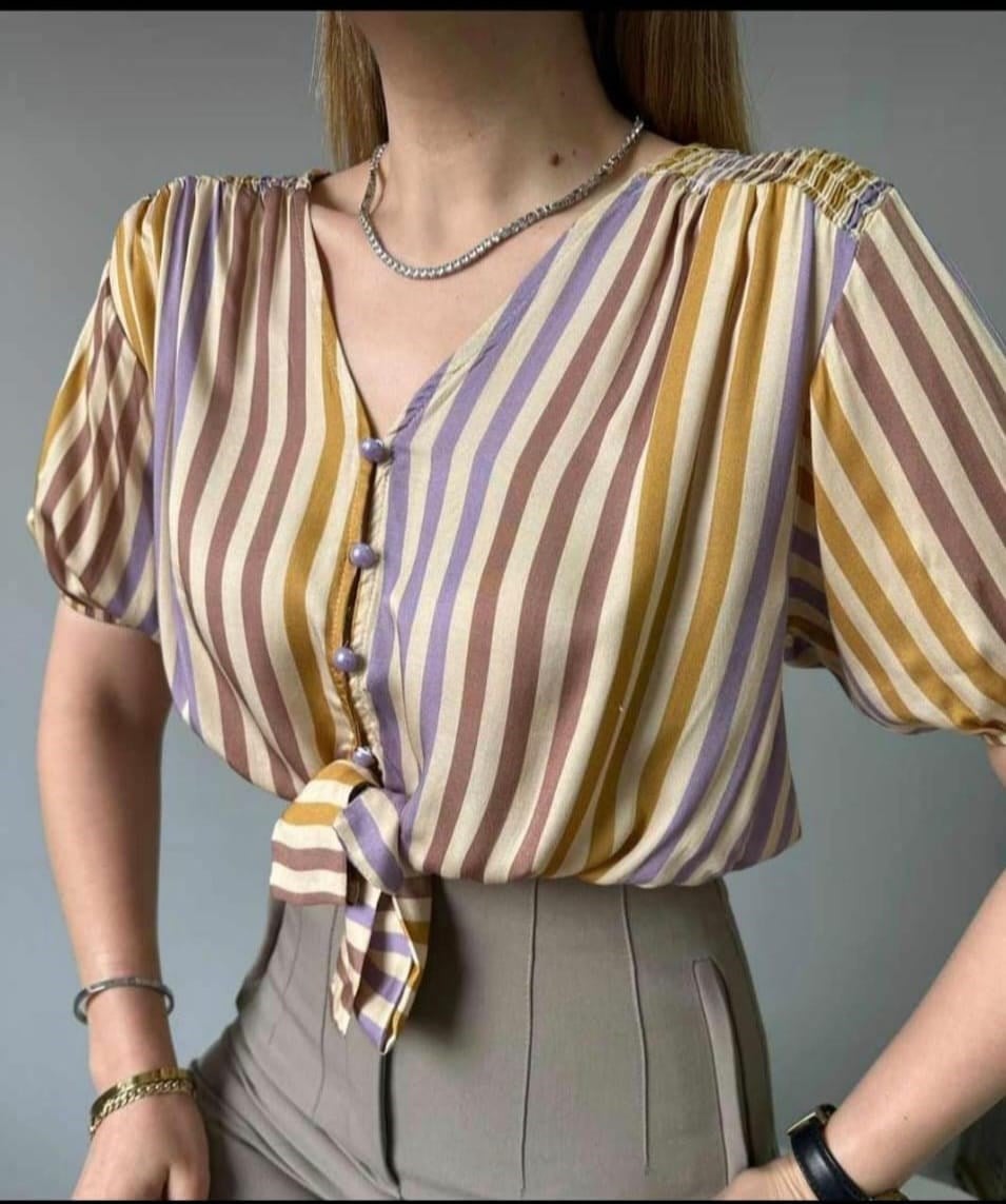 ORJ MARKA MULTİ RENK V YAKA ÇİZGİLİ CROP SATEN BLUZ