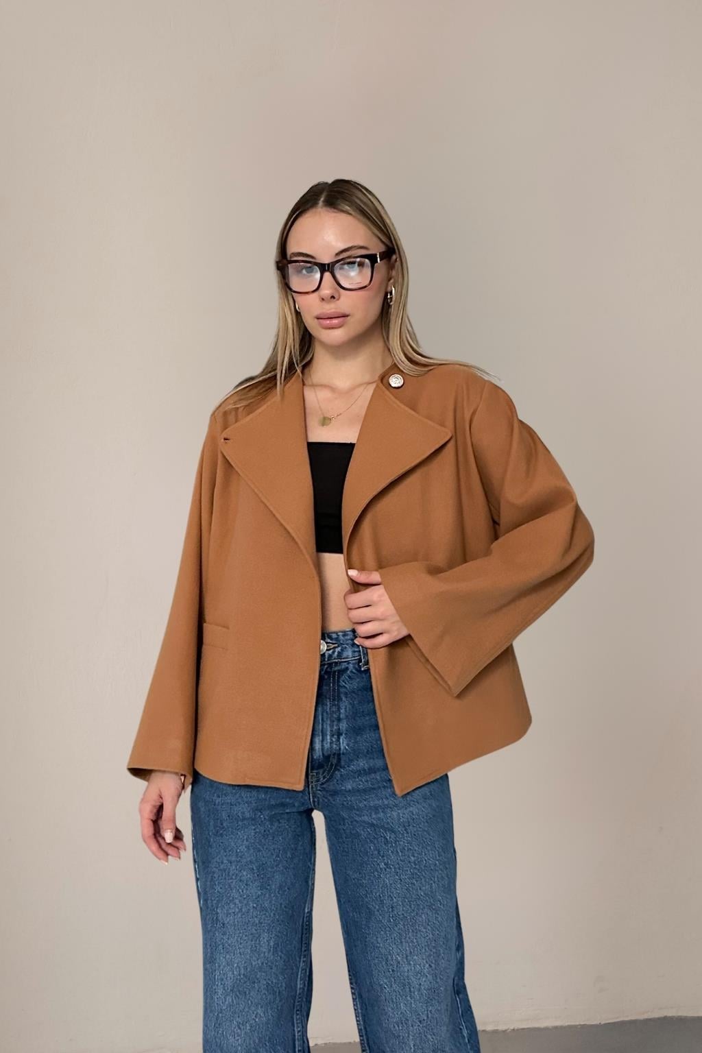 RİGALA BEJ OVERSIZE KISA KAŞE CEKET