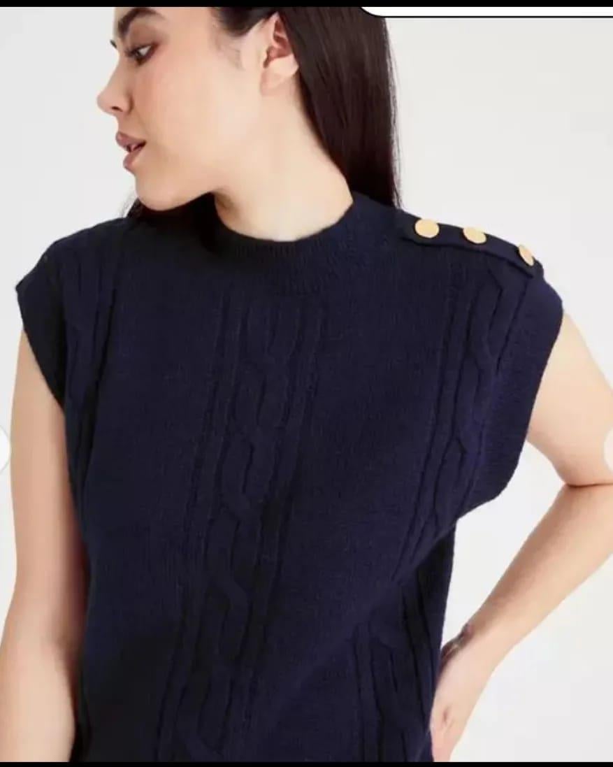 TU ORJ LACİVERT KOLSUZ SIFIR YAKA OMUZ GOLD DÜĞMELİ SWEATER