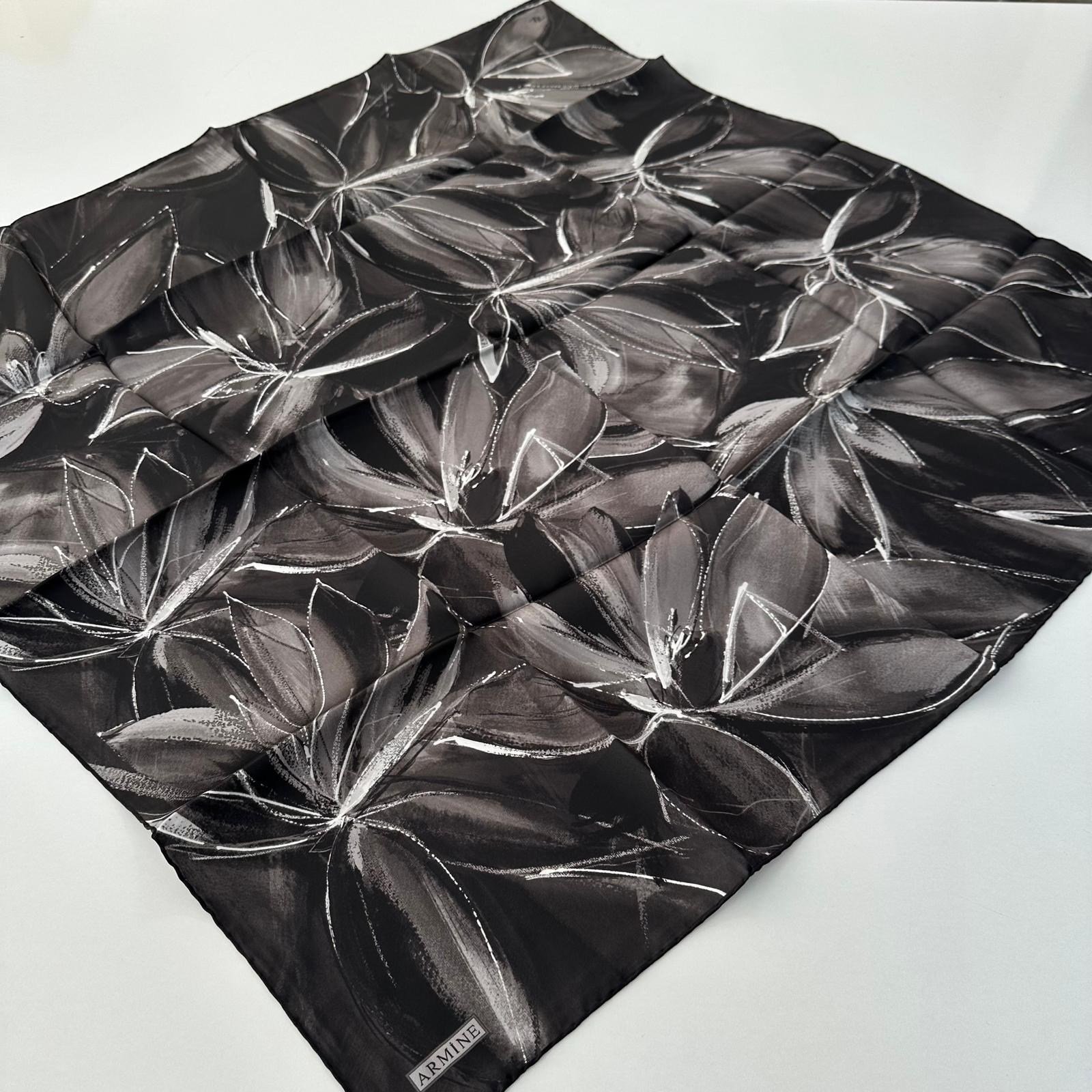 Armine 2026 Sonbahar-Kış Sezonu Saf Sura İpek Eşarp PKU1506