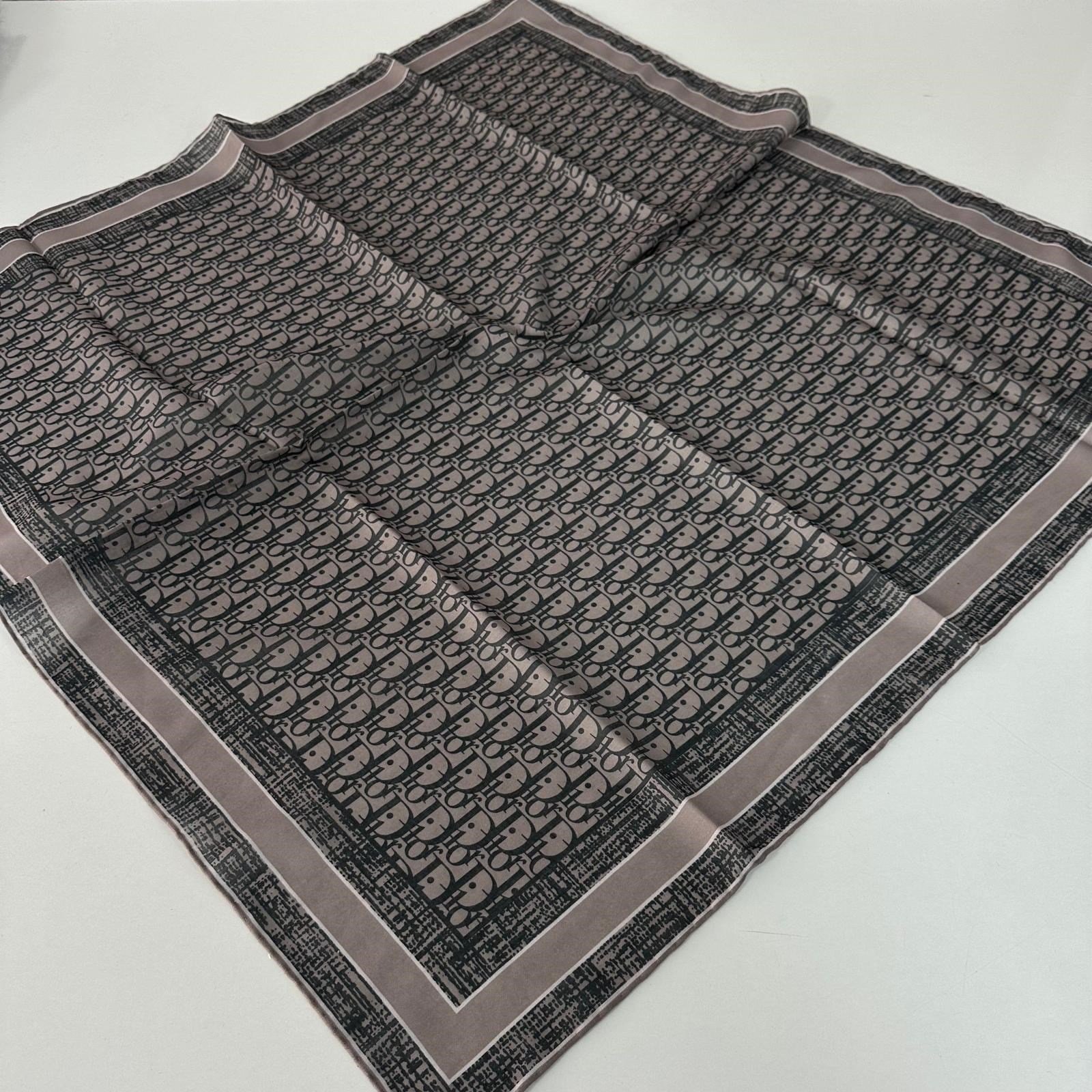 D desen soft Pamuklu Eşarp LRB3006