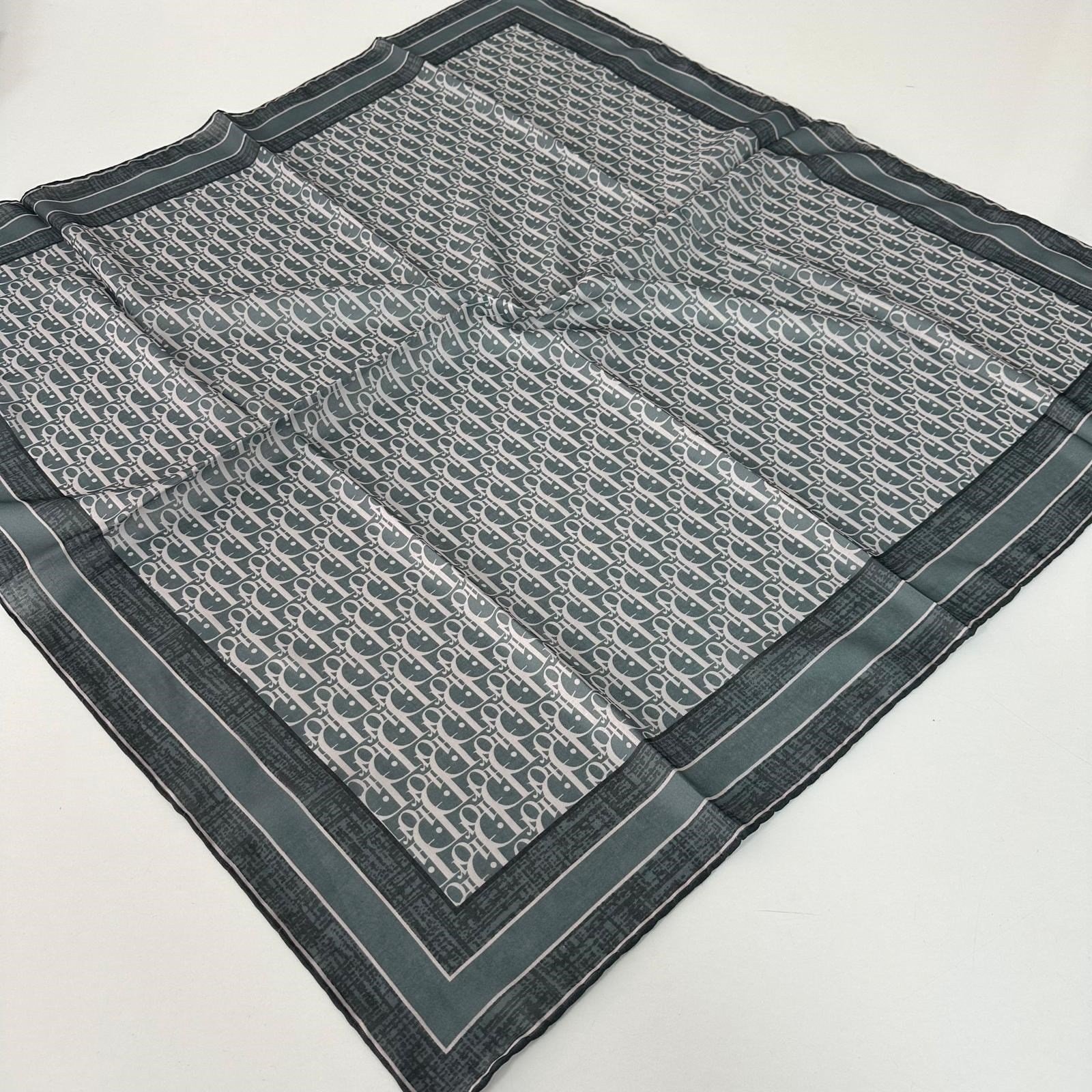 D desen soft Pamuklu Eşarp LRB3009
