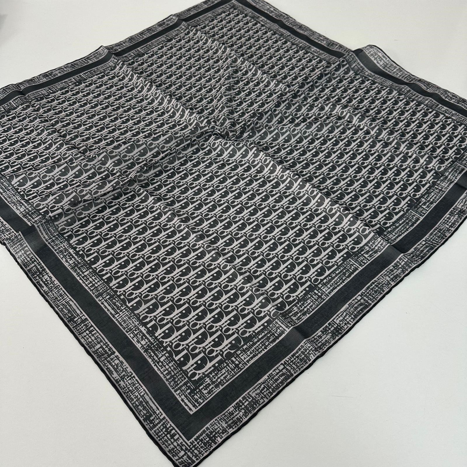 D desen soft Pamuklu Eşarp LRB3010