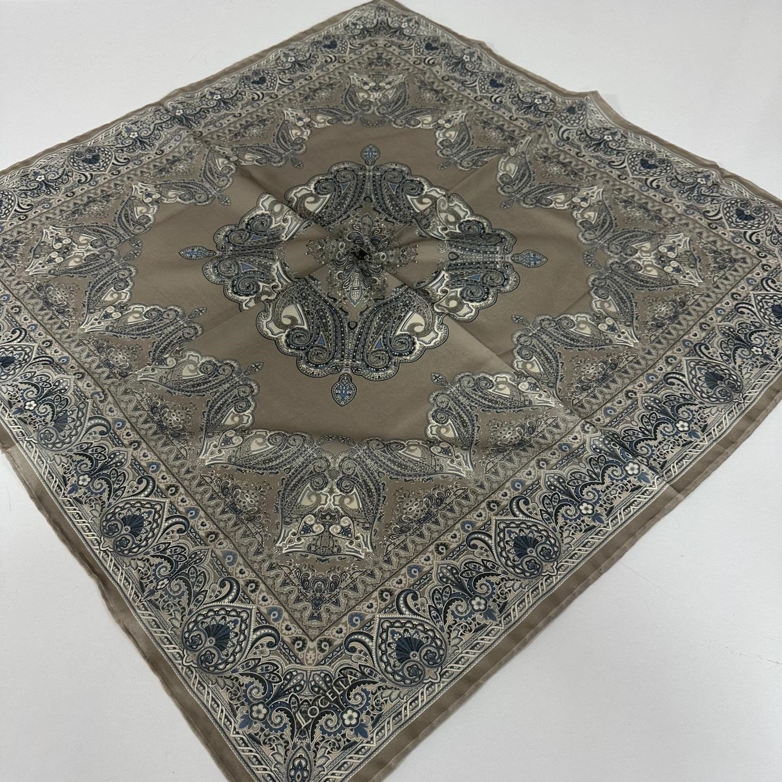 Locella Soft Pamuklu Eşarp LDFF4506