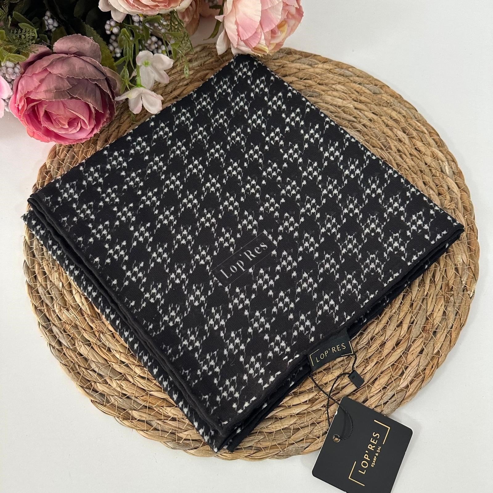 Lop'res Soft Pamuklu Eşarp Siyah Beyaz LDNA1609