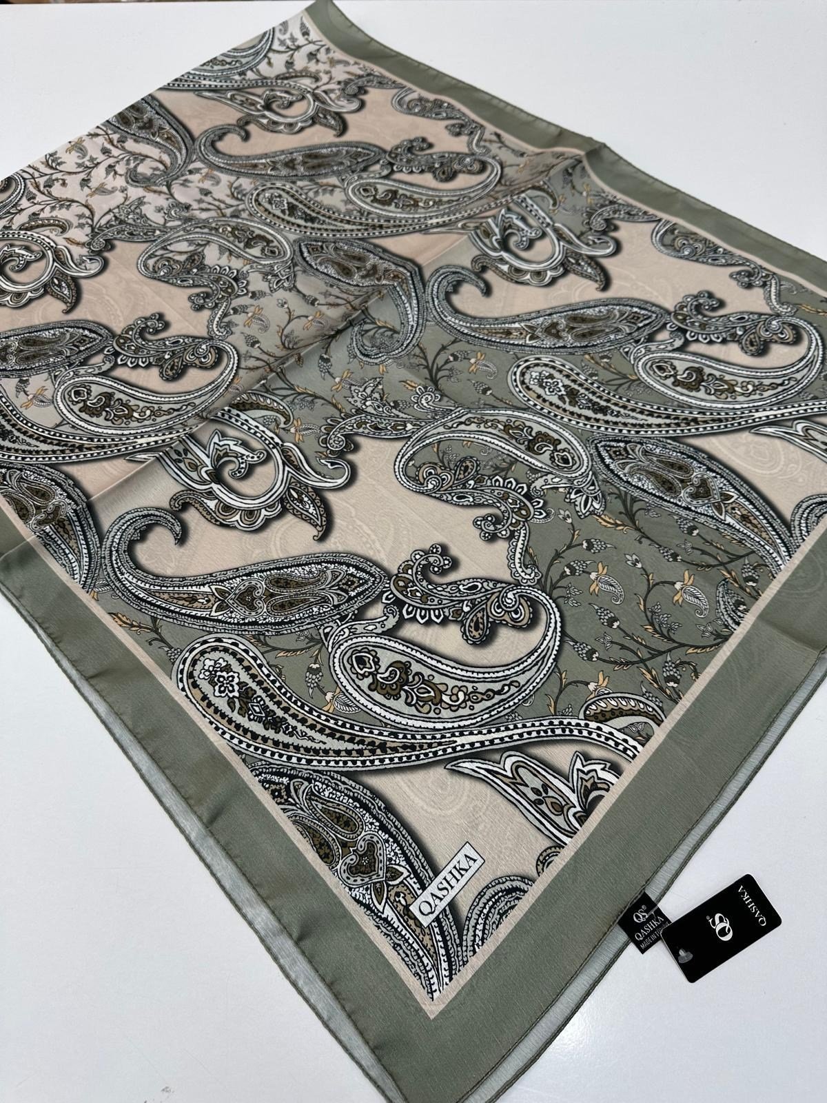 QASHKA Saten İpek Şal Etro Desen LBT0111