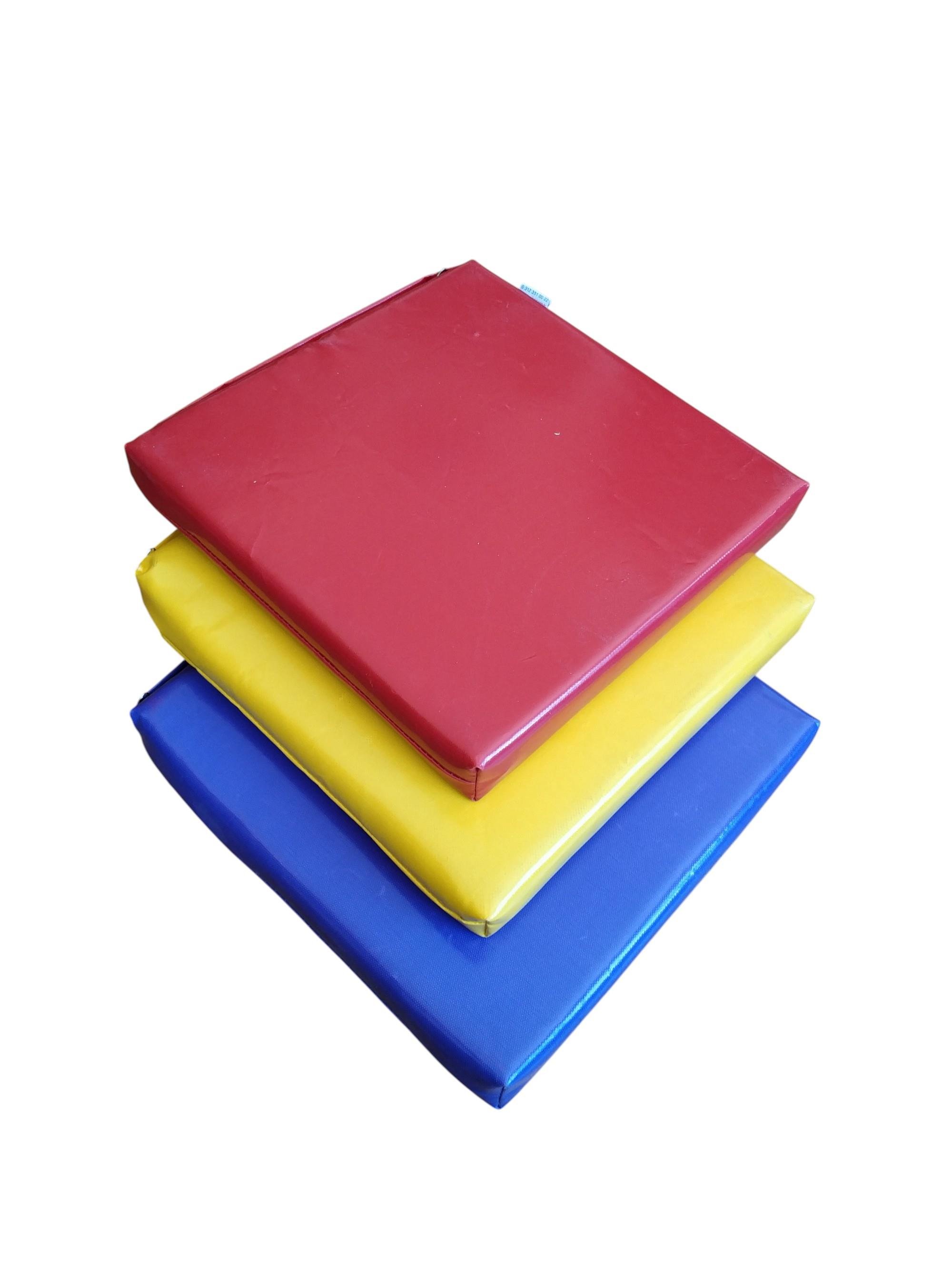 Pvc  Branda Kalplı Kreş Minderi 40x40x5 cm.