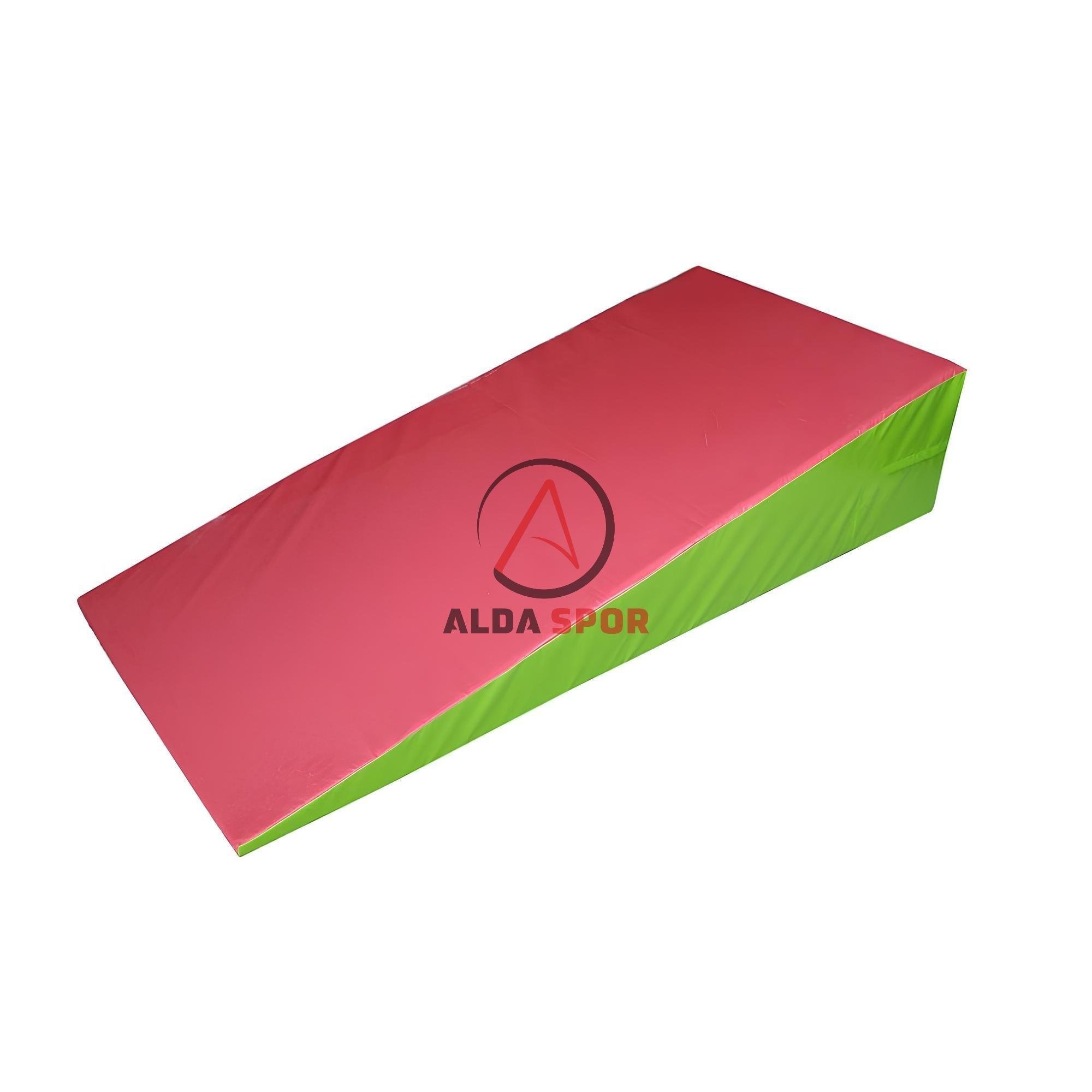 ucgen-takla-minderi-60x180x40-cm-d4d2-6.jpg