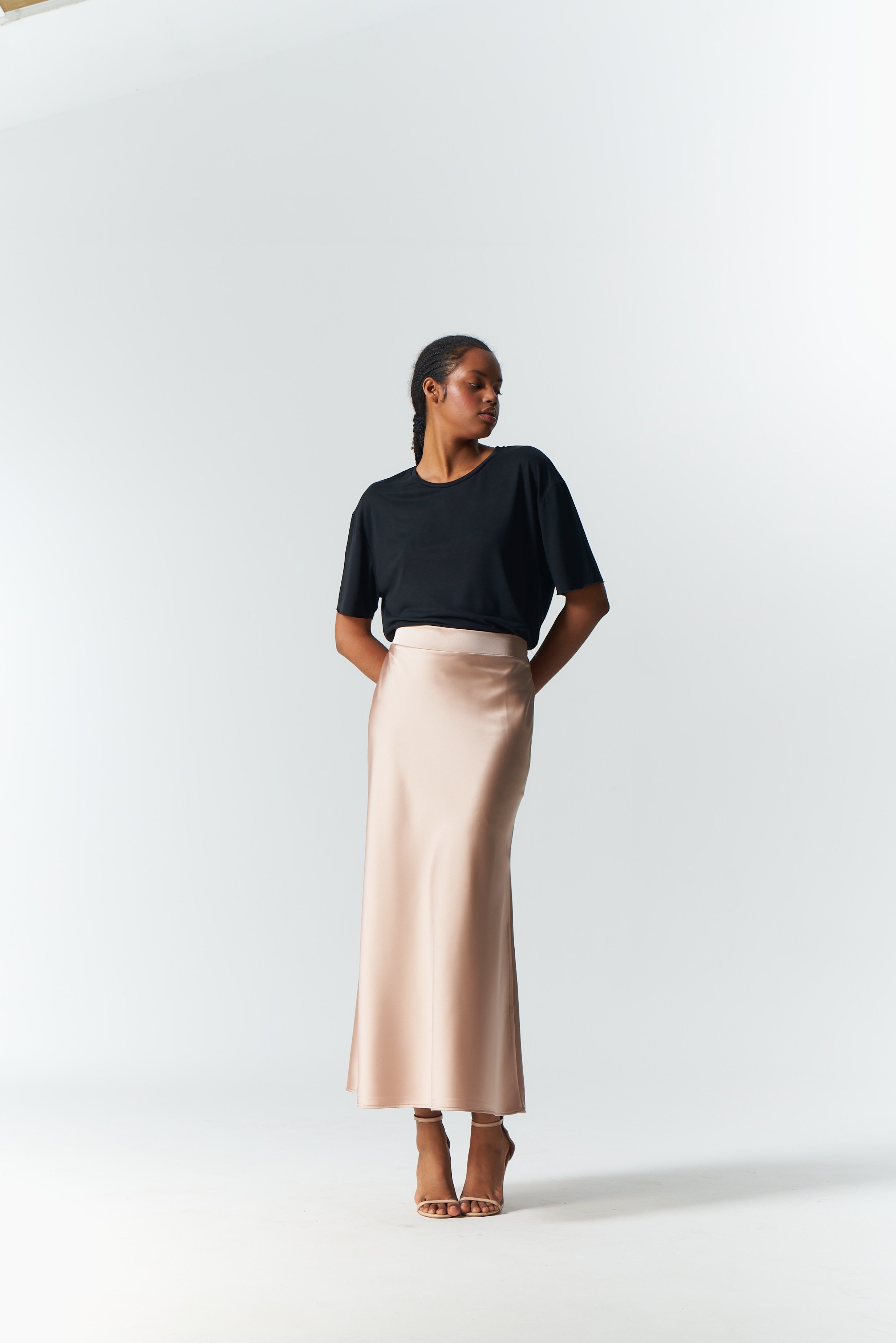 BAL KÖPÜĞÜ SATEN ETEK