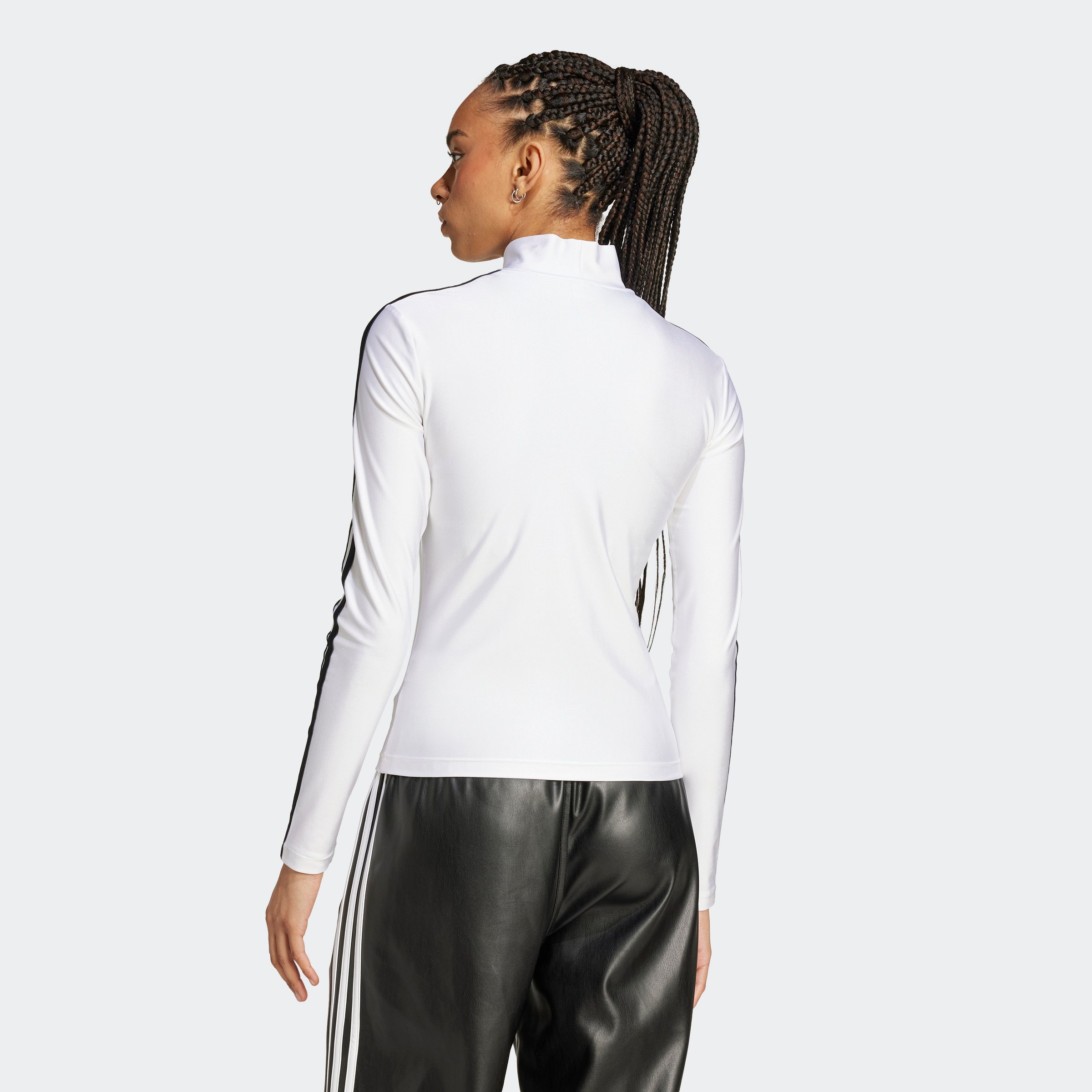 3 S TRNECK LS