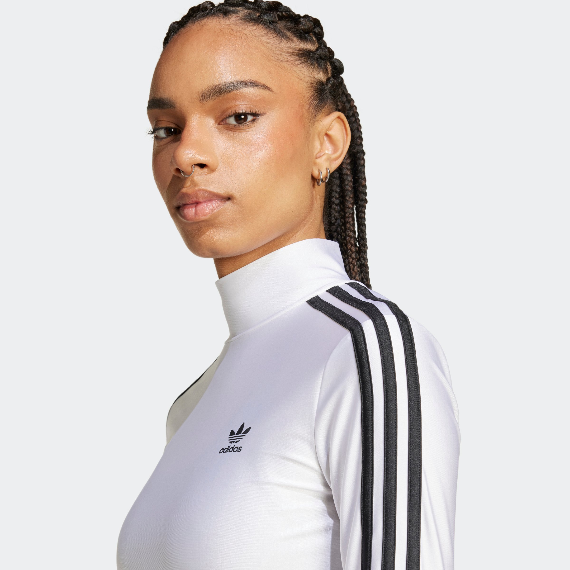 3 S TRNECK LS