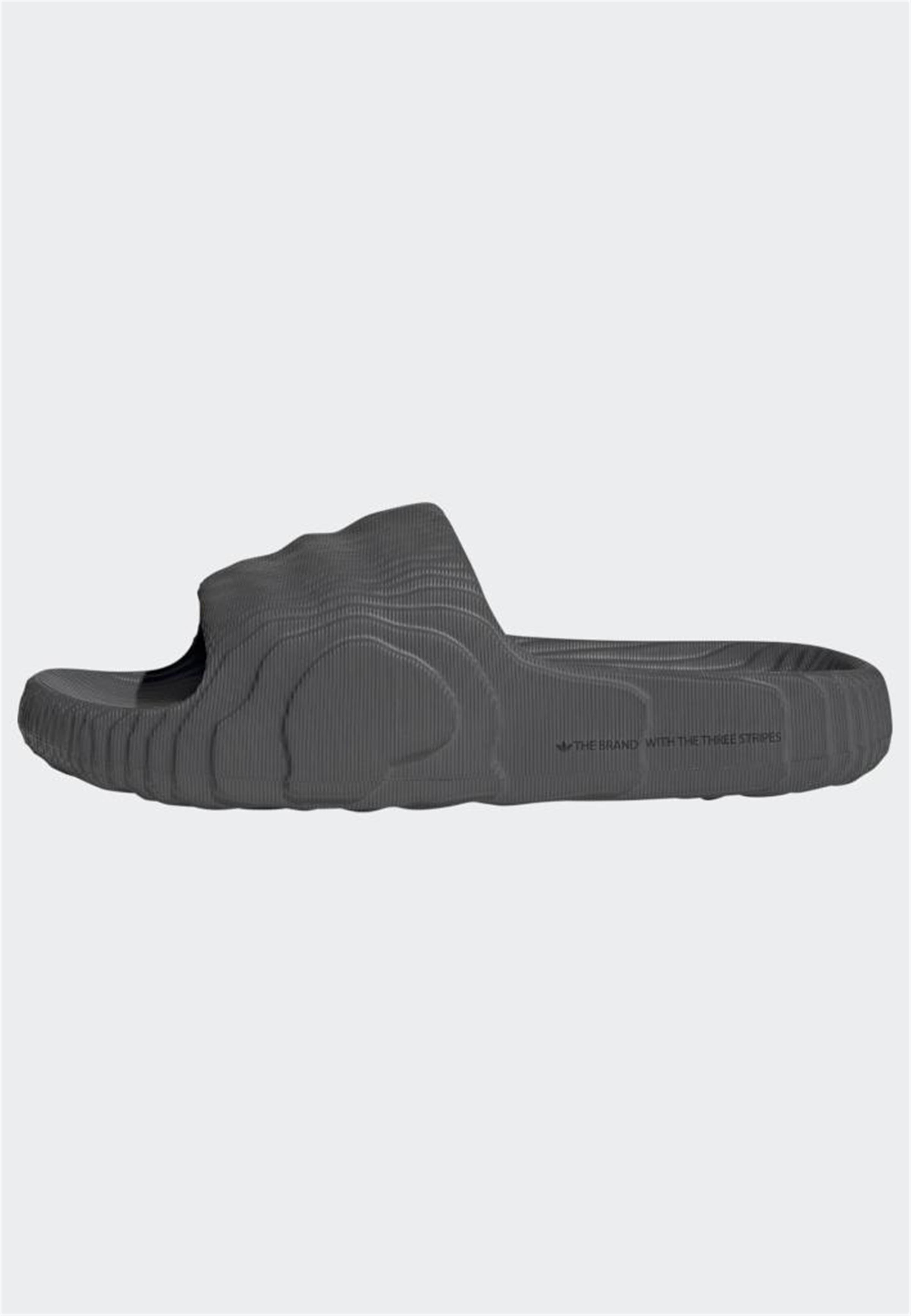 ADILETTE 22
