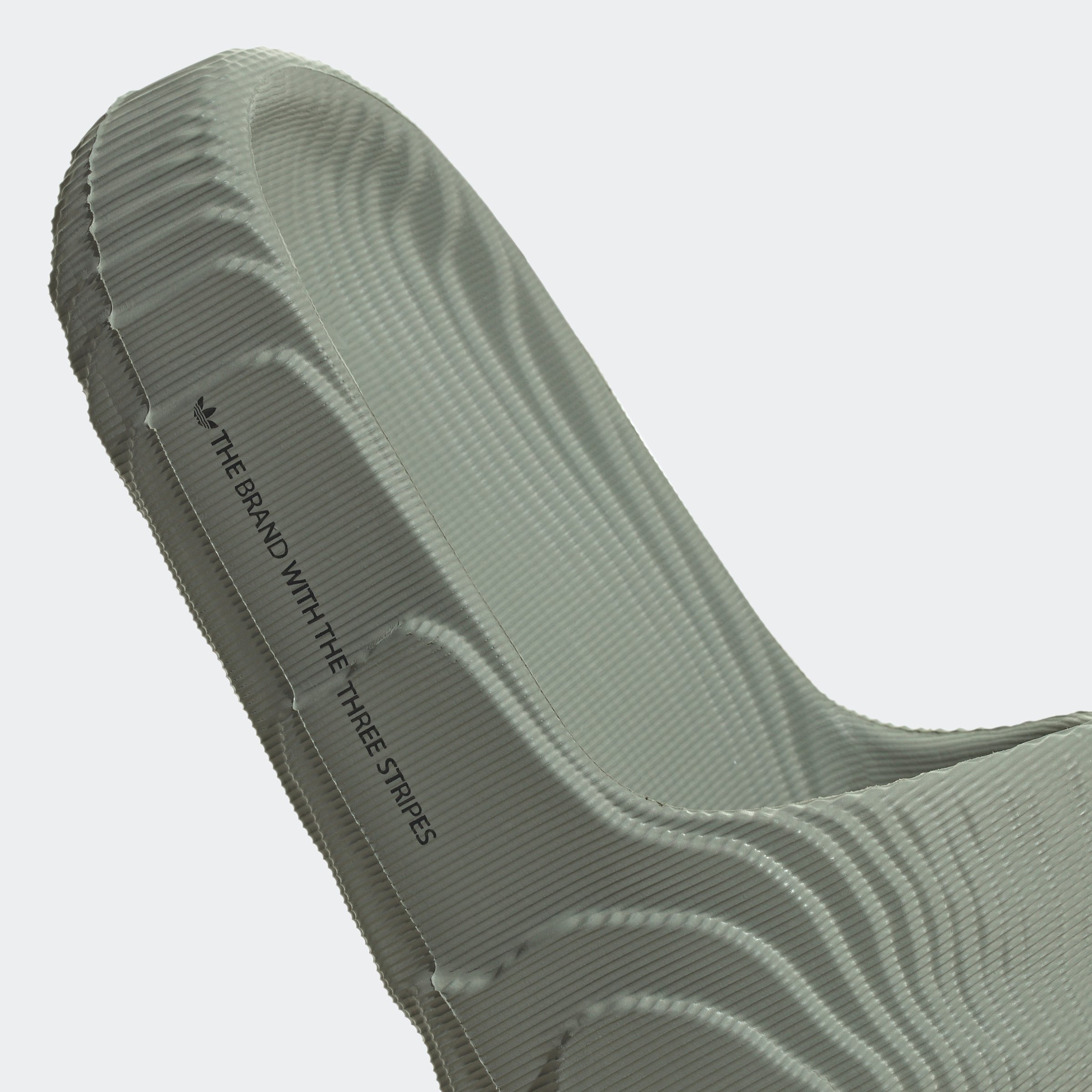 ADILETTE 22 W