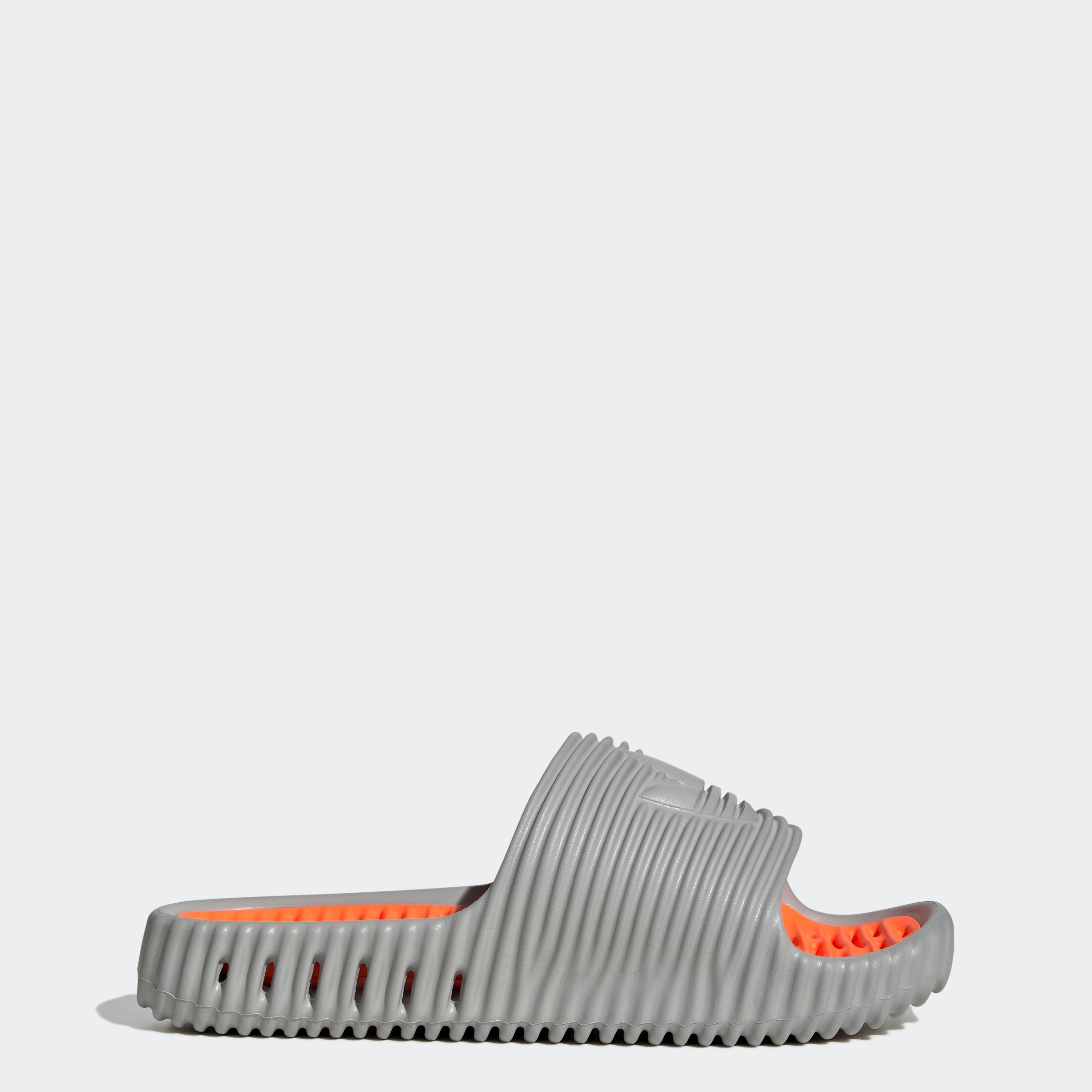 ADILETTE 25