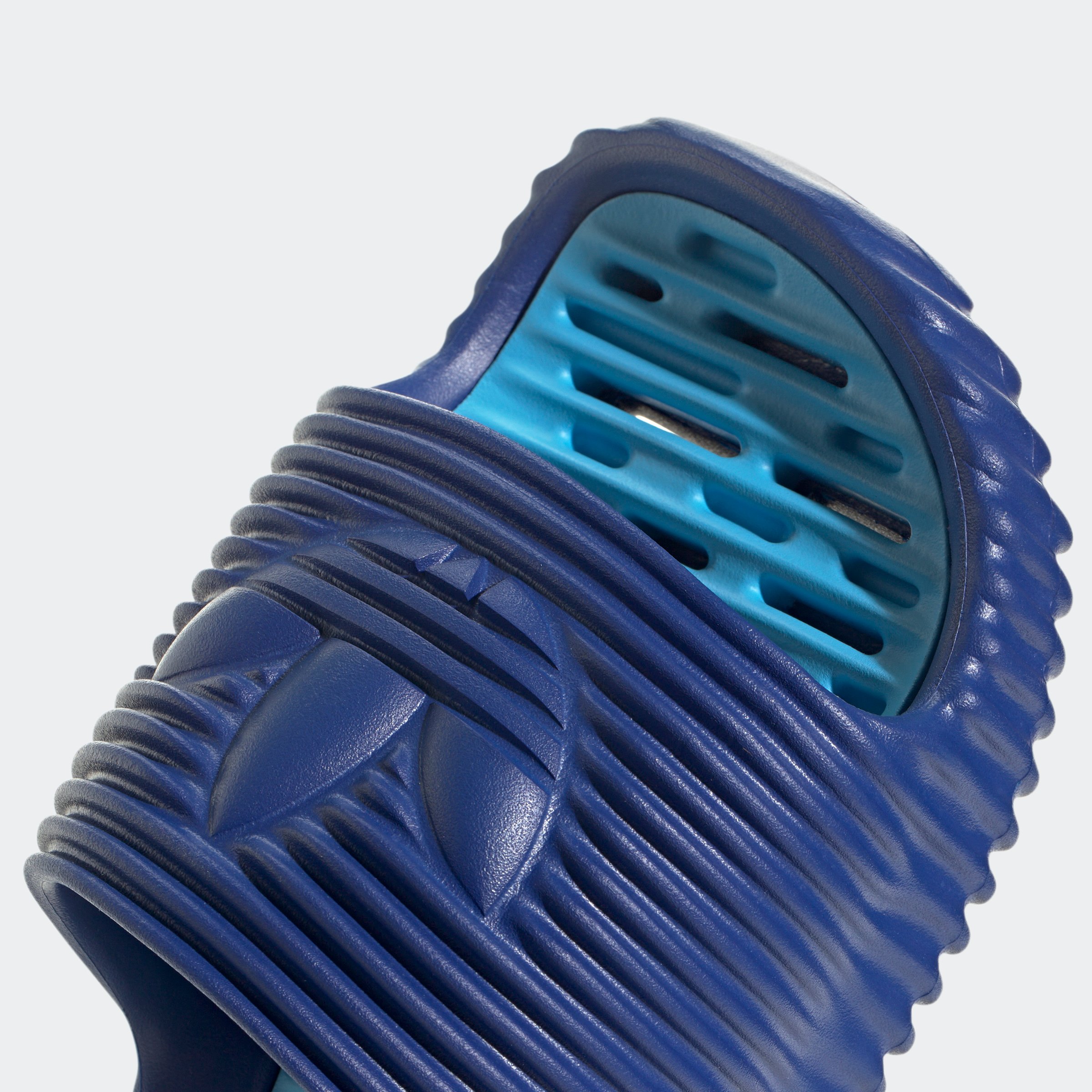 ADILETTE 25