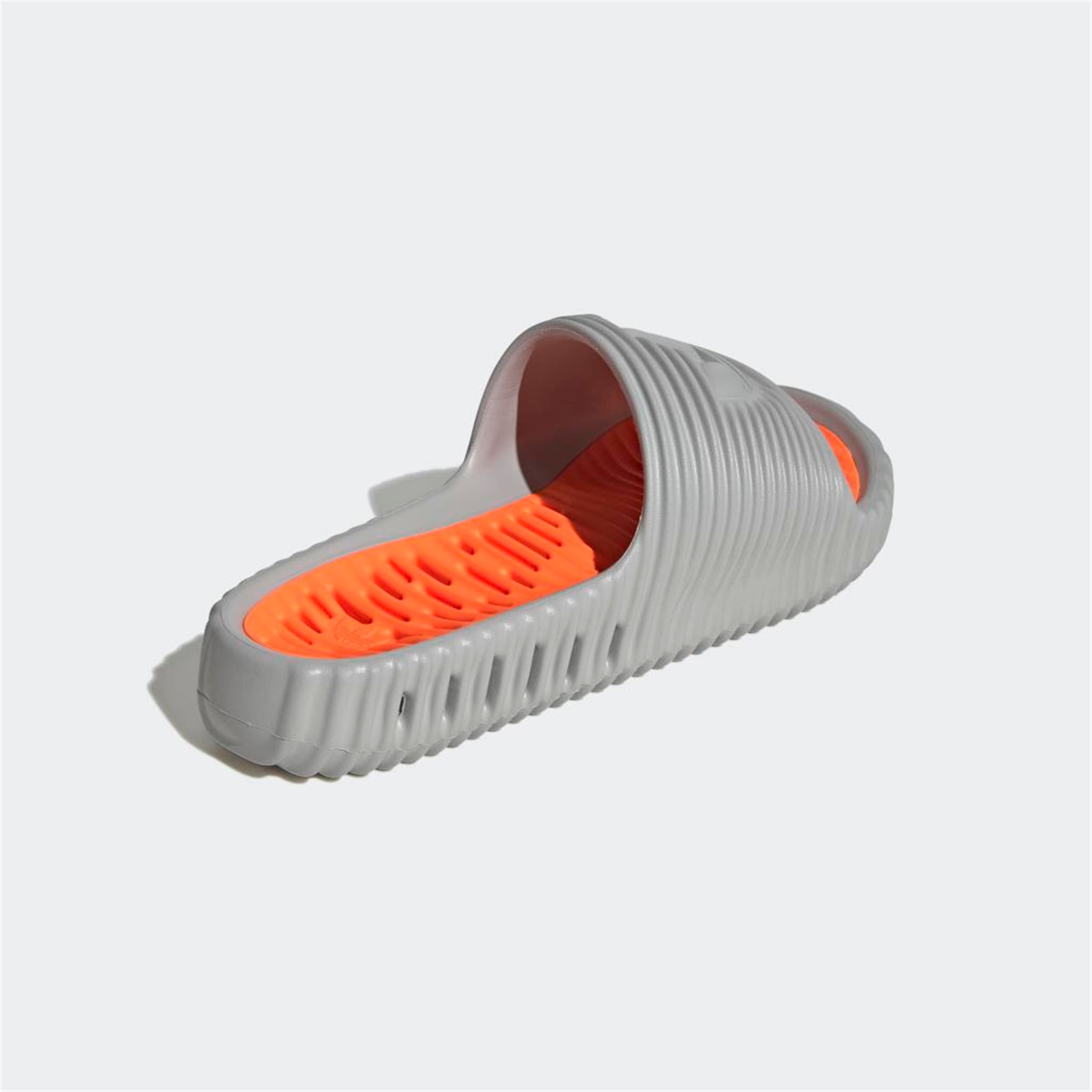 ADILETTE 25