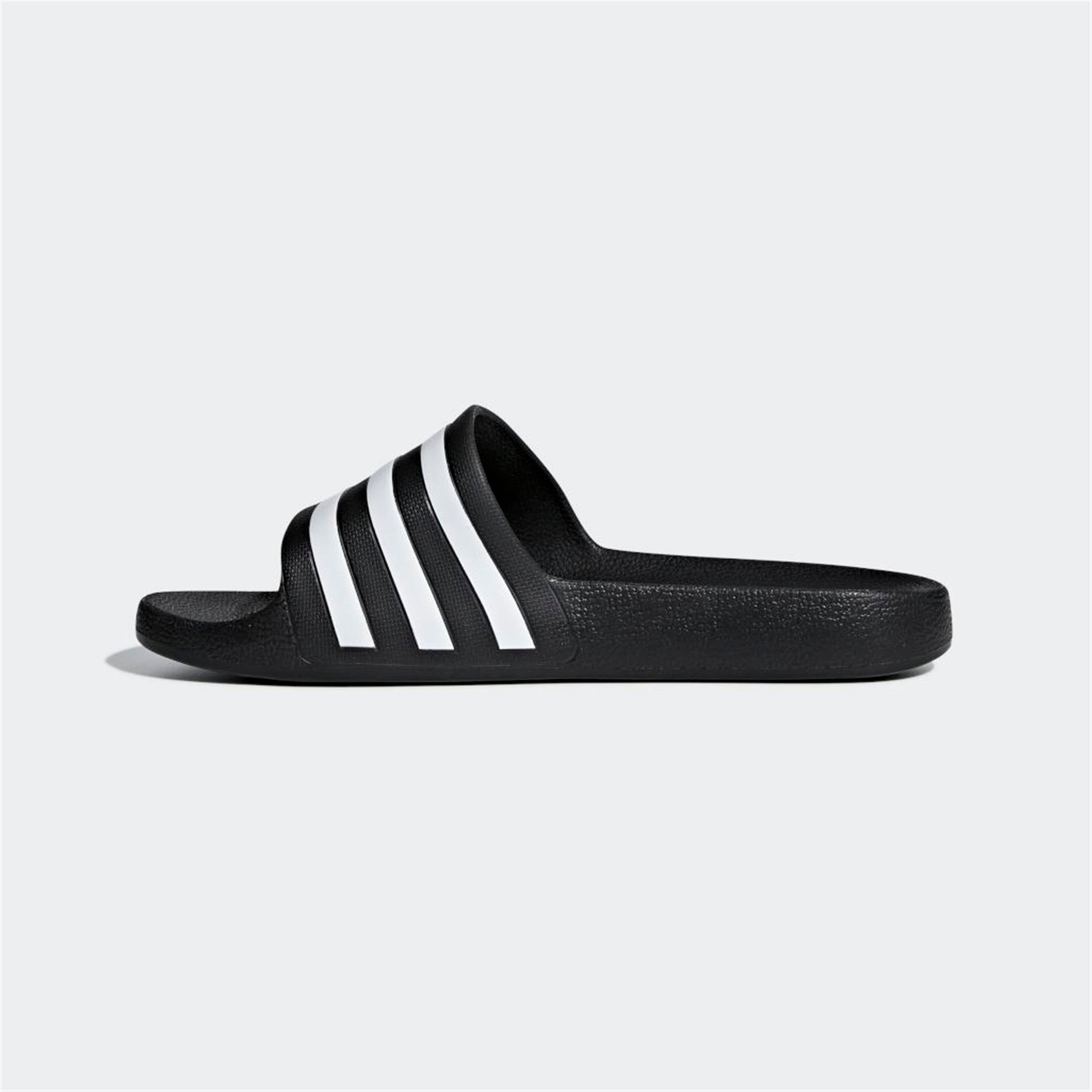 ADILETTE AQUA