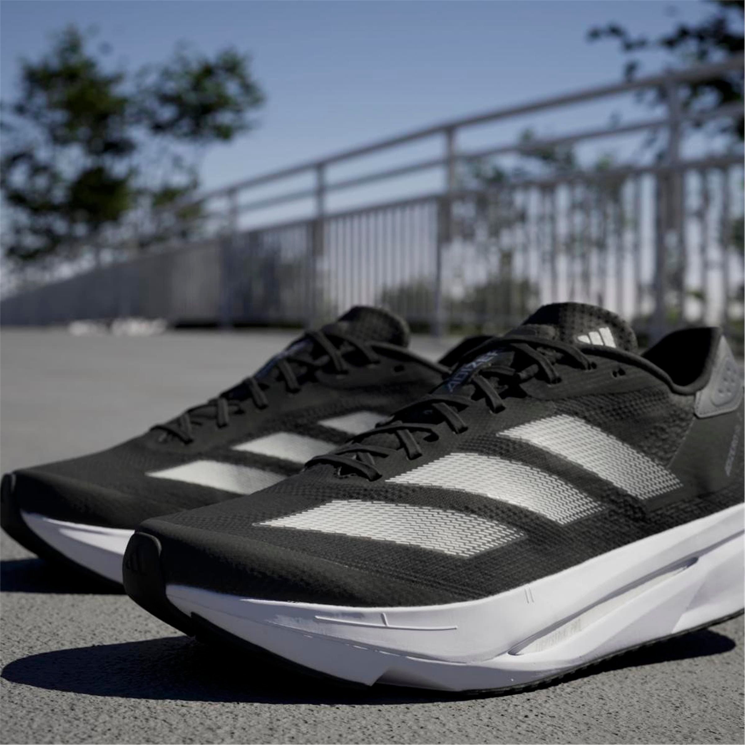 ADIZERO SL2 M