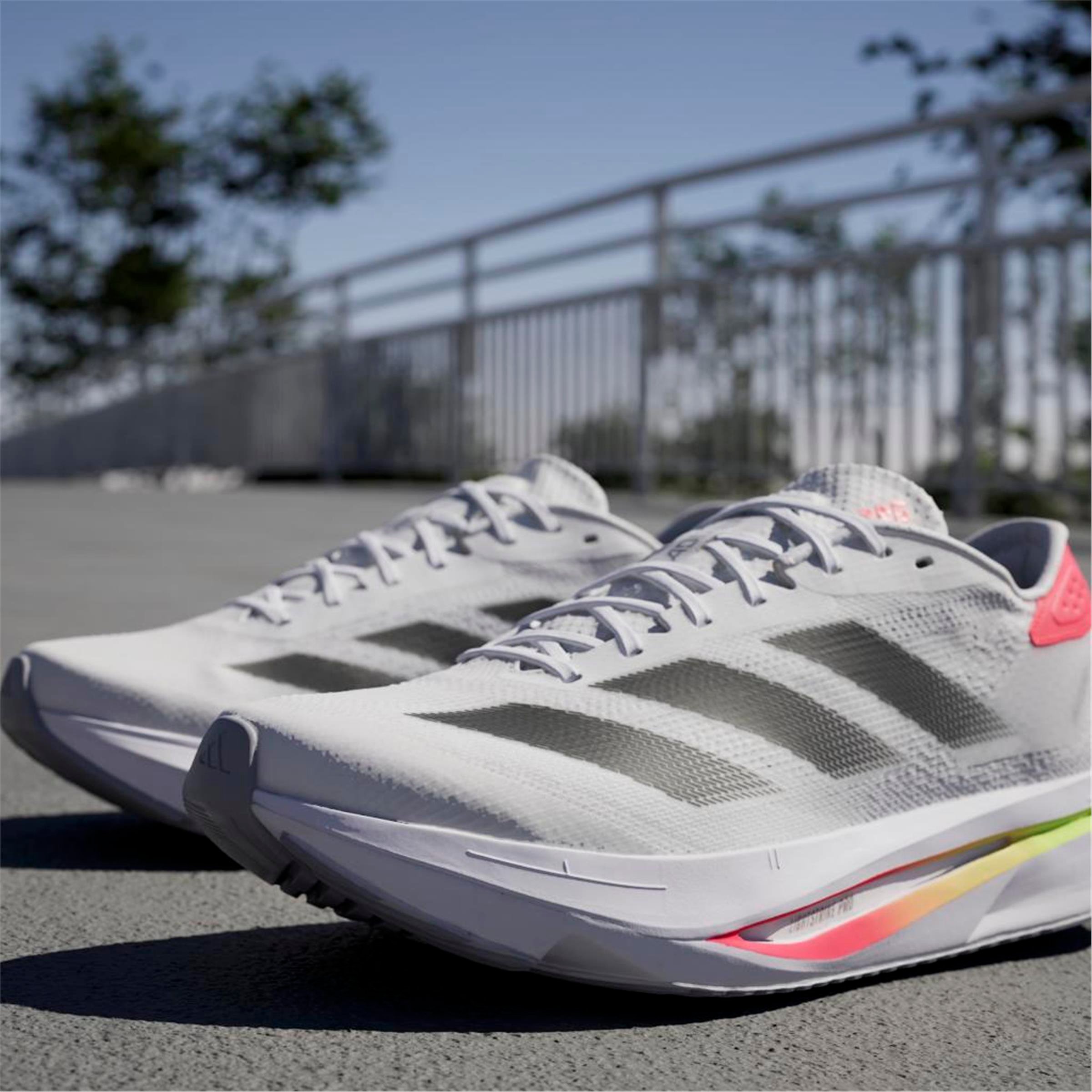 ADIZERO SL2 M