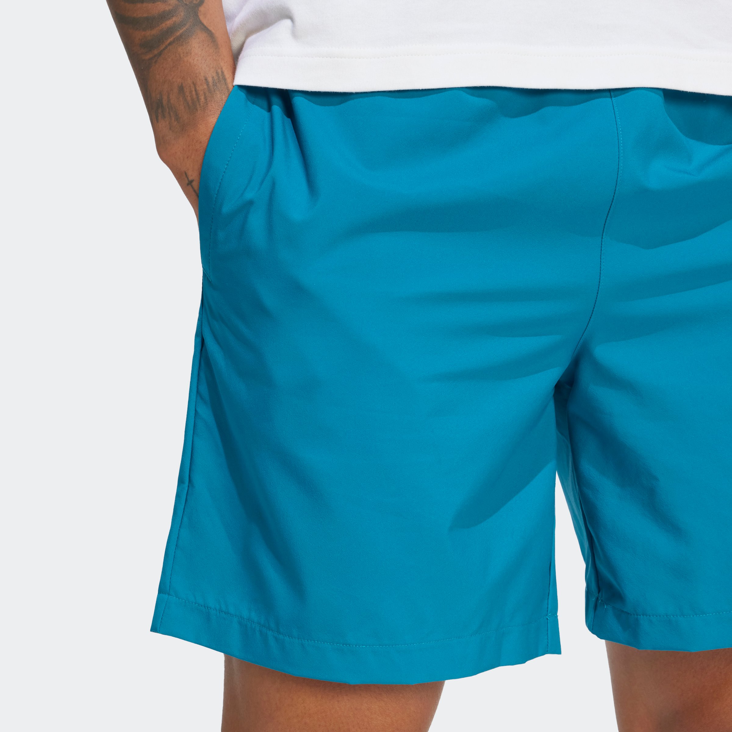 ADV WOVEN SHORT